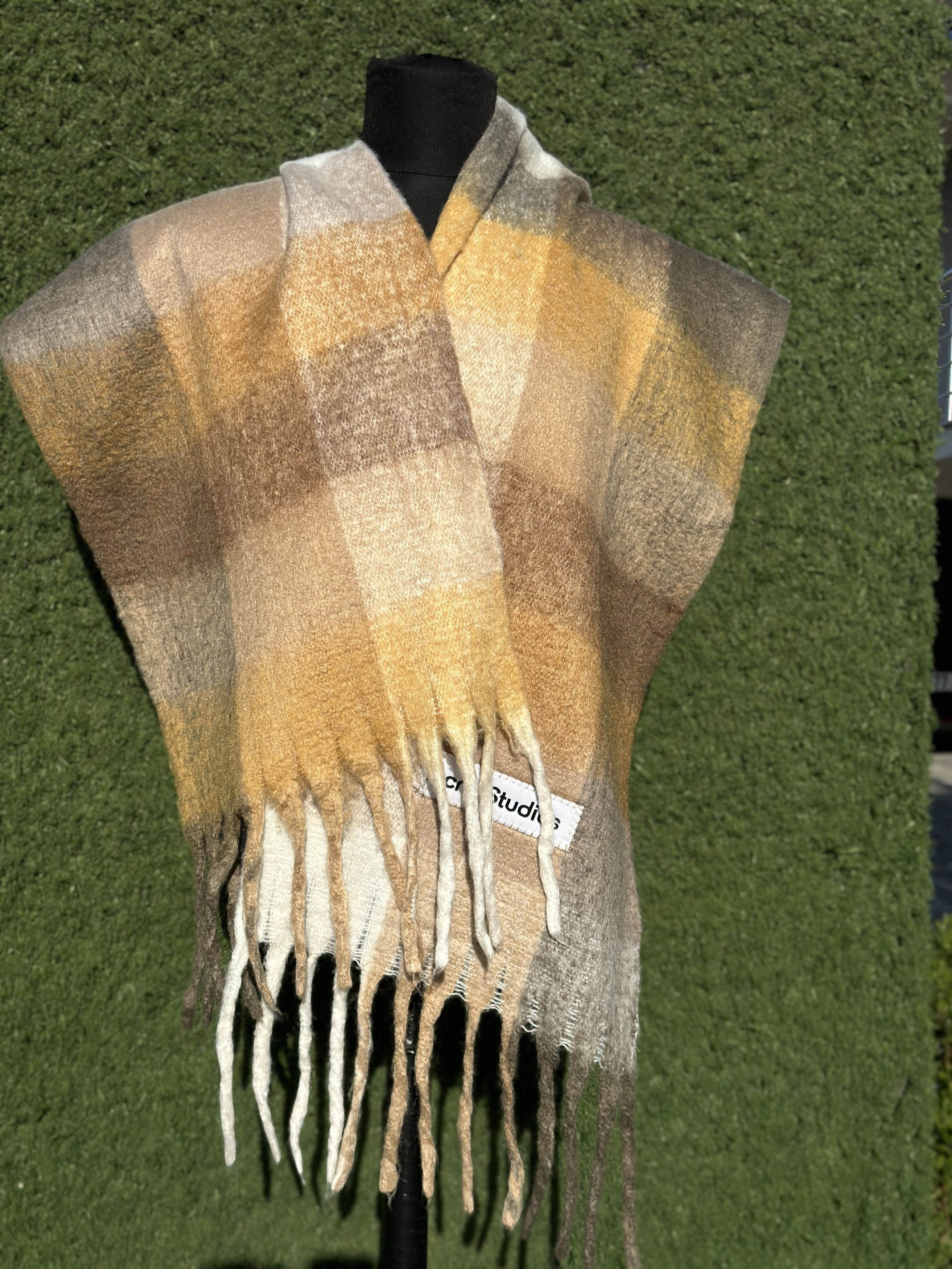 Acne Studios Acne Studios Large Plaid Scarf Wool Blend Winter Wrap Size ONE SIZE - 11 Thumbnail