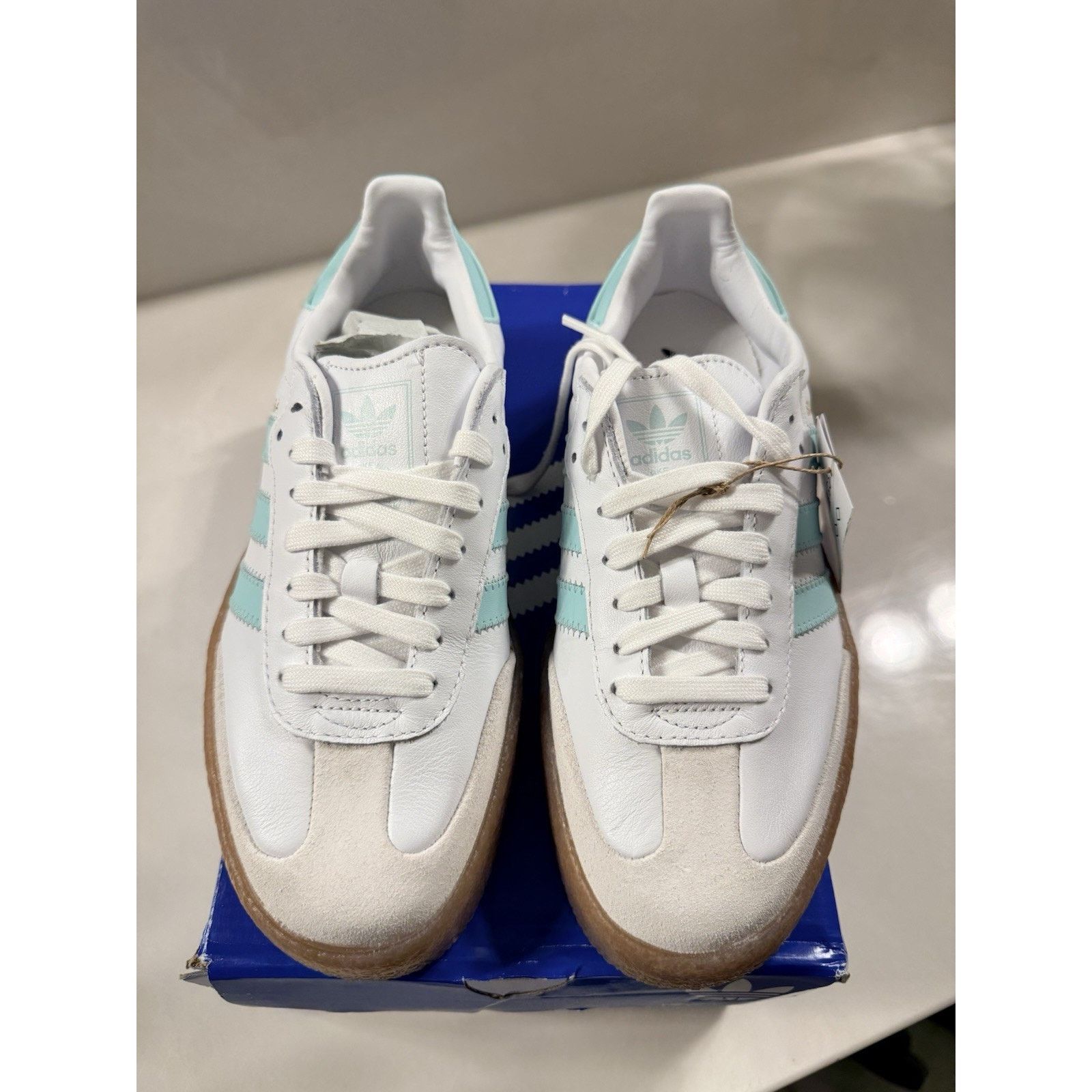 Adidas Adidas Sambae Women’s Size 7 White Aqua Gum Sole Shoes NWT Size US 7 / IT 37 - 2 Thumbnail