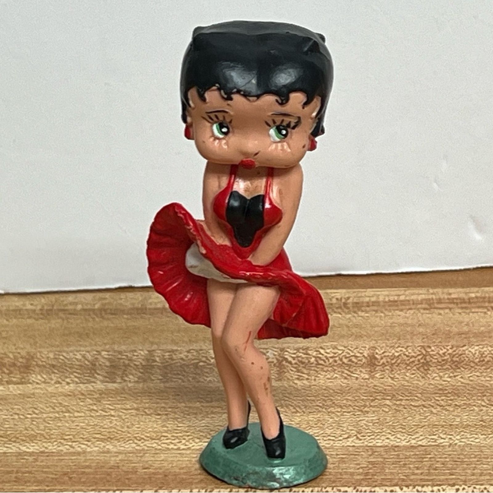 Vintage Vintage Betty Boop Red Dress Figurine Bully Germany 1989 4in Size ONE SIZE - 1 Thumbnail
