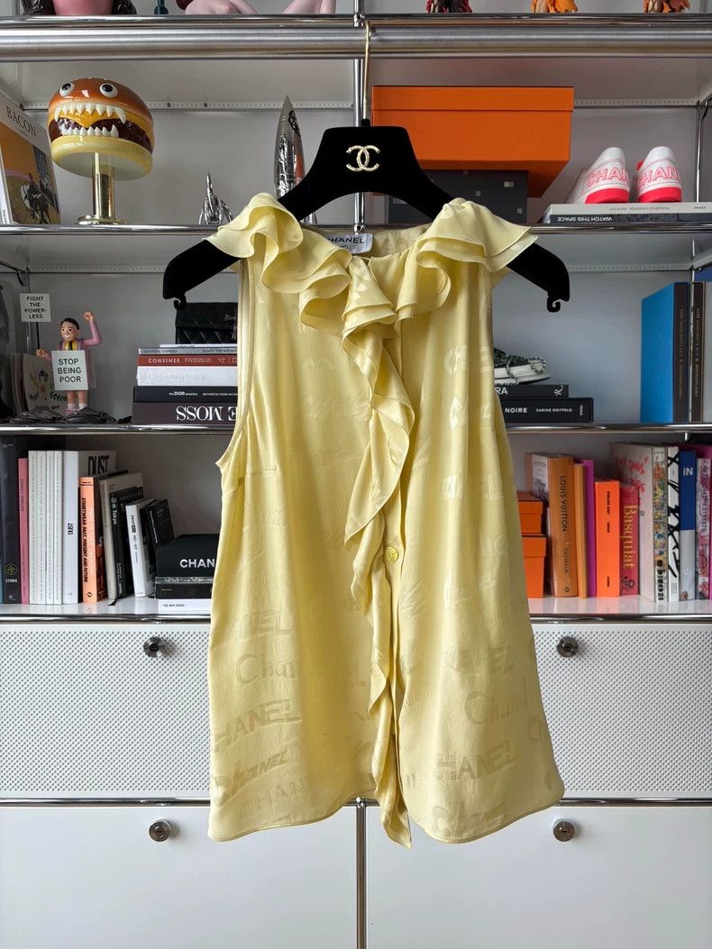 Chanel Chanel Silk Sleeveless Top with Ruffles - dmc Size US XS / EU 42 / 0 - 1 Thumbnail