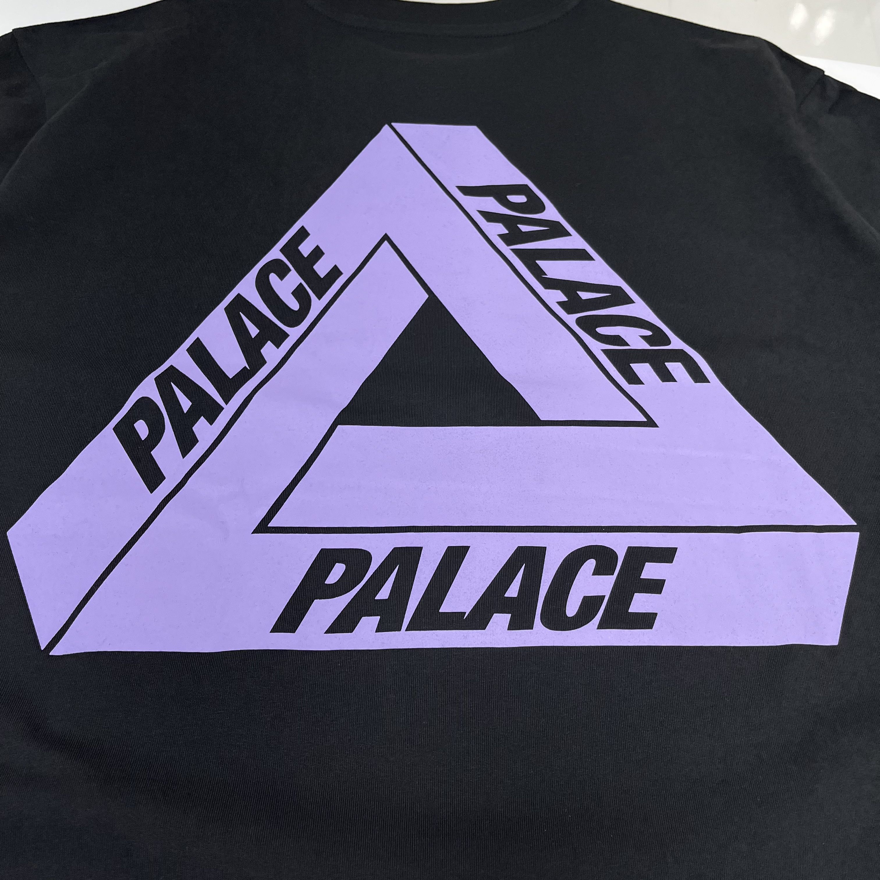 Palace Palace Tri-To-Help Tee Black/Lilac Size US XL / EU 56 / 4 - 4 Thumbnail