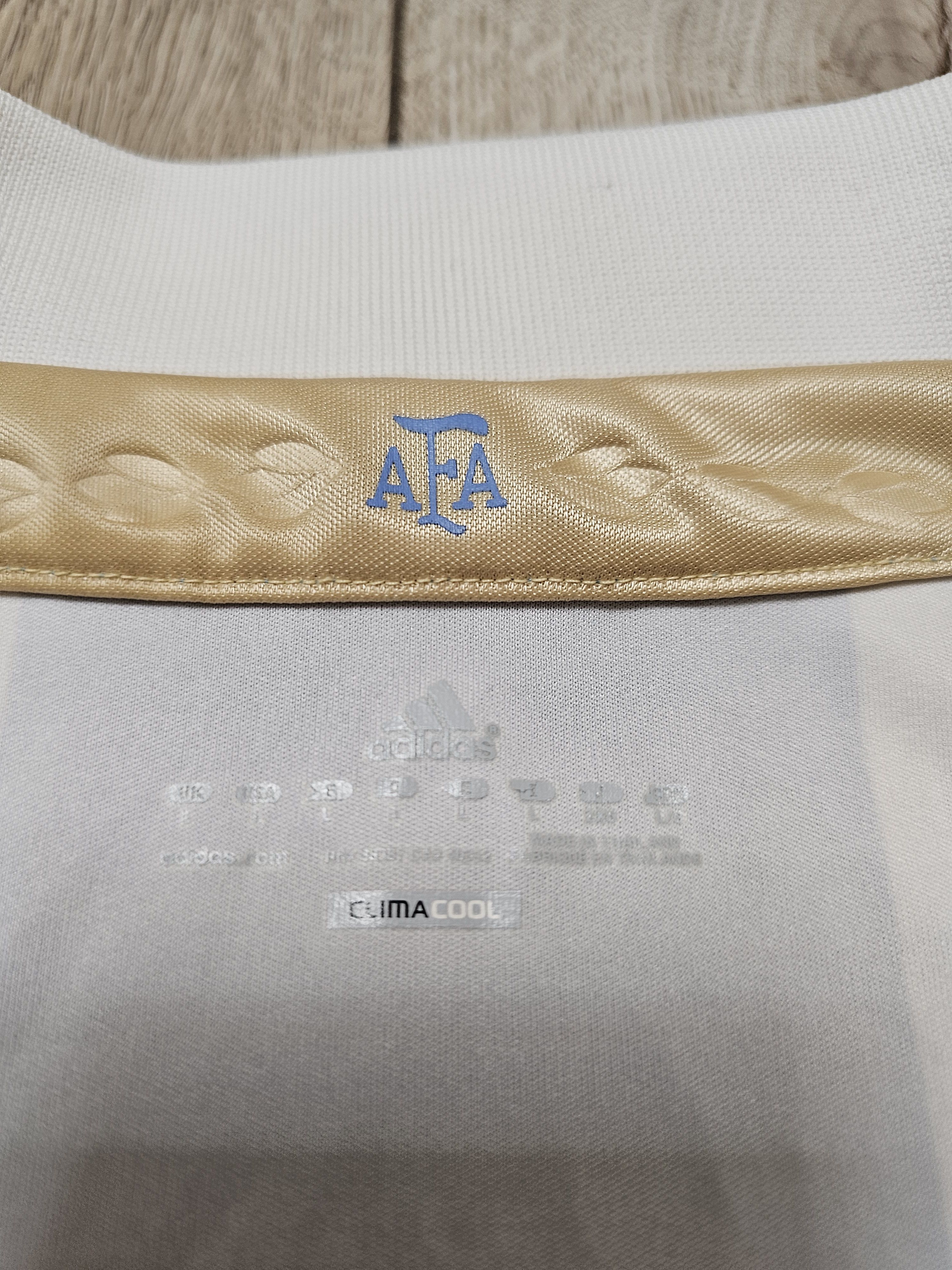 Adidas × Vintage ARGENTINA 2011 2013 HOME FOOTBALL SHIRT SOCCER JERSEY Size US L / EU 52-54 / 3 - 9 Thumbnail