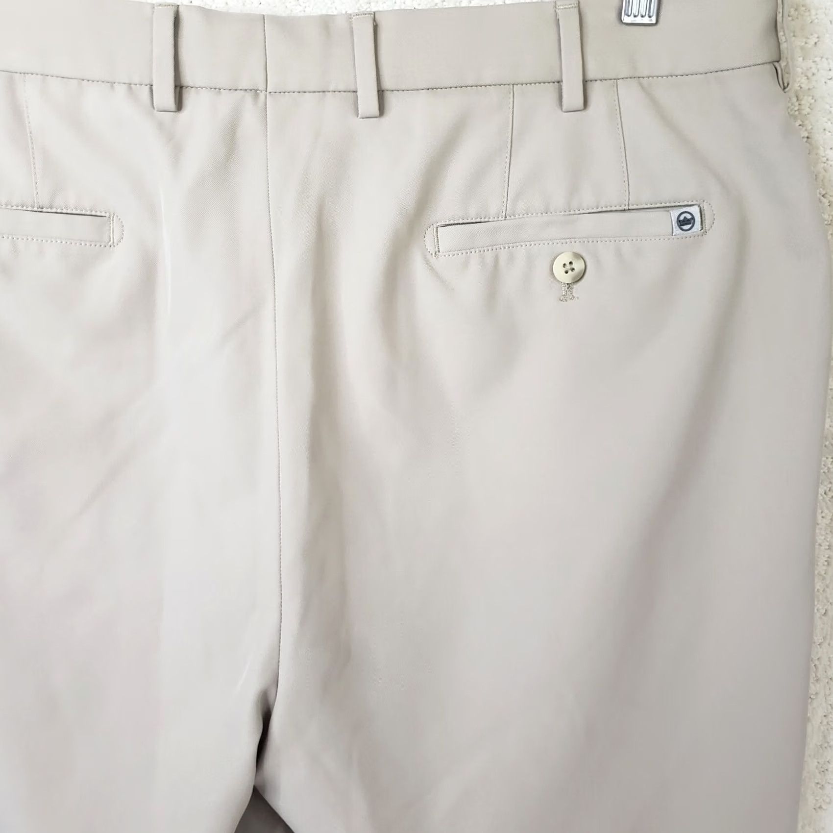 Peter Millar Peter Millar Wicking Performance Chino Shorts Men 38 Beige Golf Casual Size US 38 / EU 54 - 7 Thumbnail