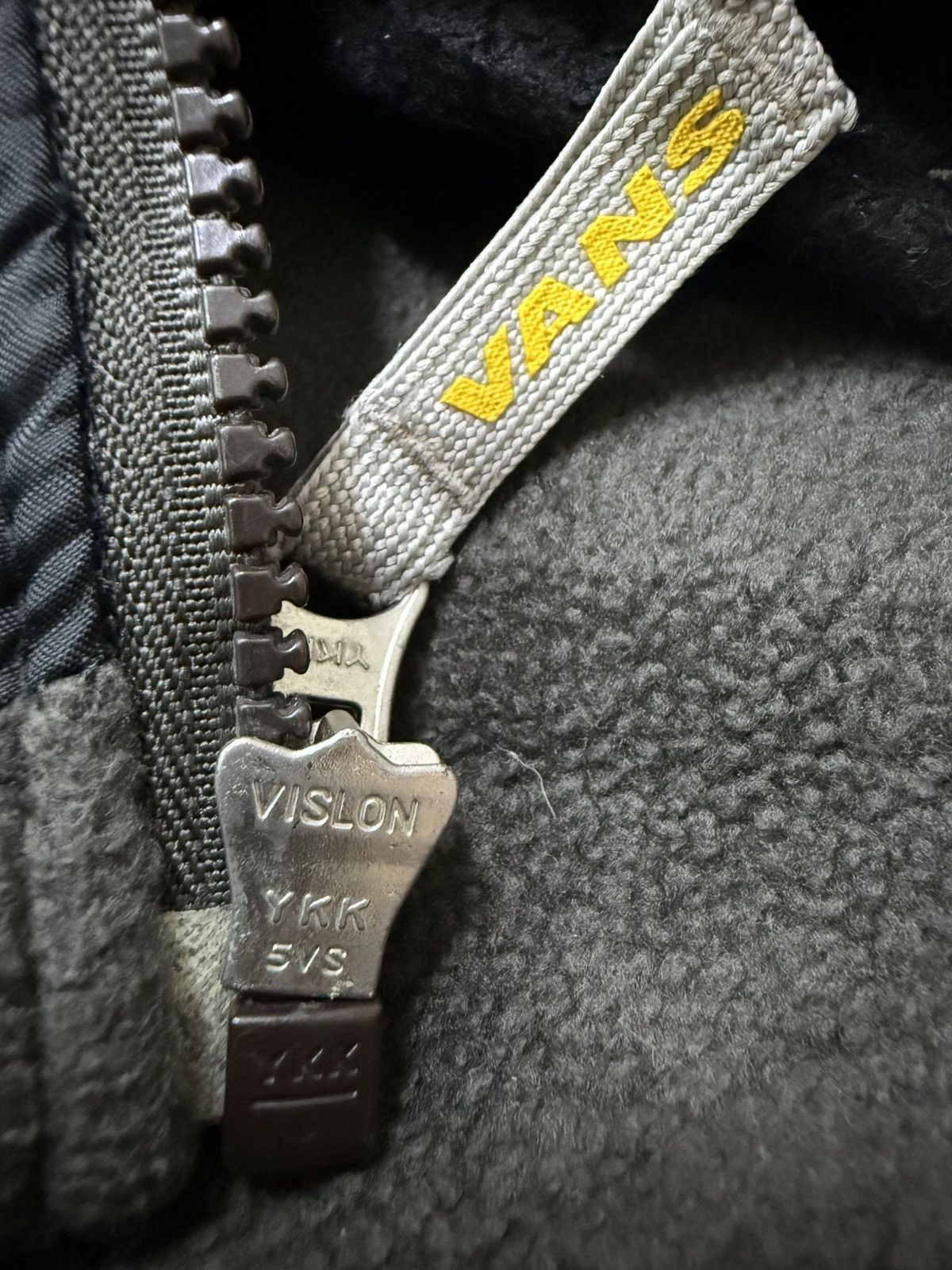 Vans Vintage Vans Small Logo Fleece Quilted Lined Zip up Sweater Size US L / EU 52-54 / 3 - 11 Thumbnail