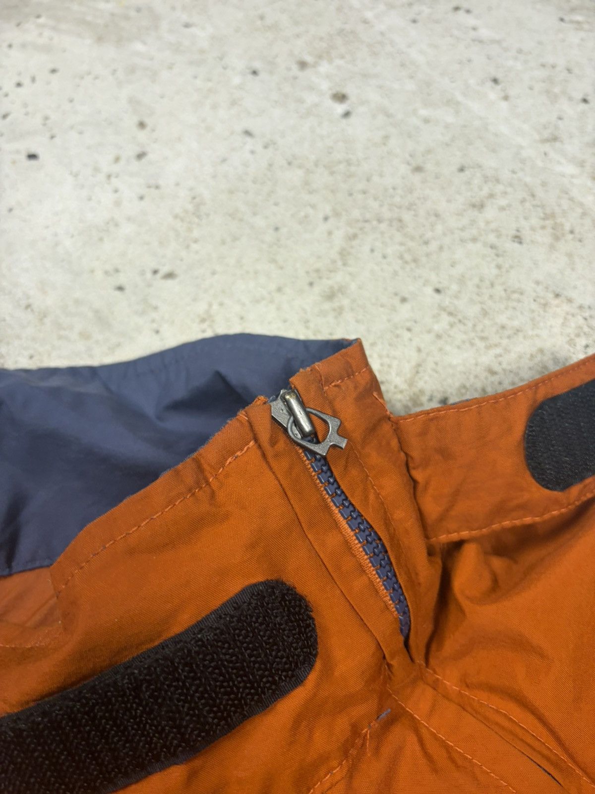 Nike ACG Vintage 2000s Nike ACG Asymmetrical Zip Anorak Jacket Size US L / EU 52-54 / 3 - 12 Thumbnail