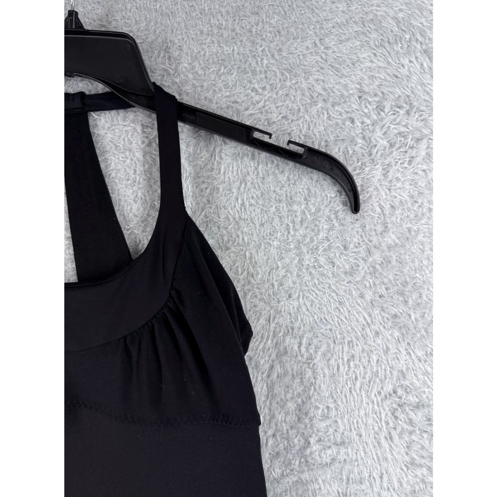Lululemon Lululemon Shirt Women 6 Black Scoop Me Up Tank Luxtreme Built In Bra W1A33S Size M / US 6-8 / IT 42-44 - 2 Thumbnail