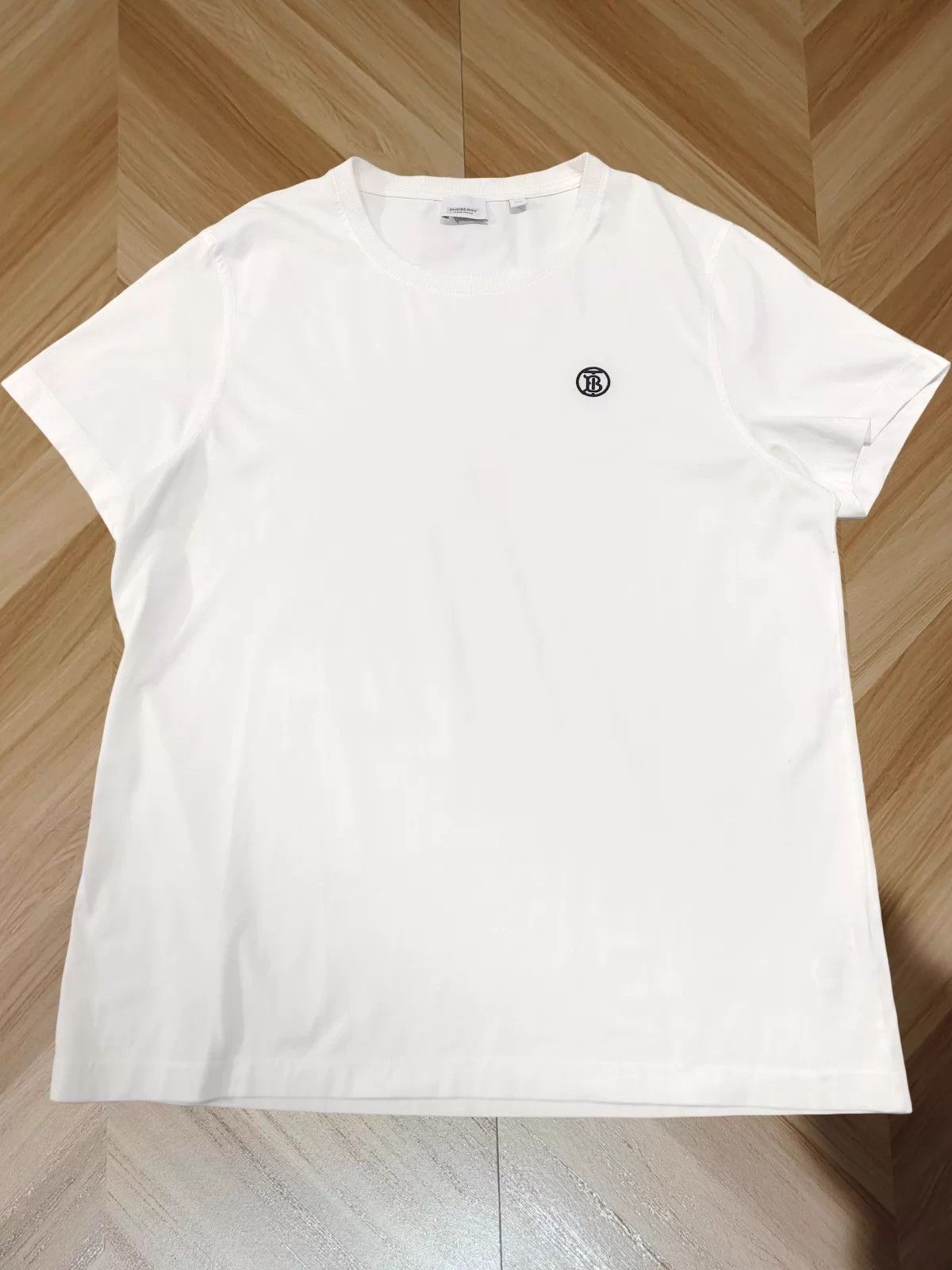 Burberry Burberry Classic Short Sleeve Tee XXL Size XXL / US 16-18 / IT 52-54 - 1 Thumbnail