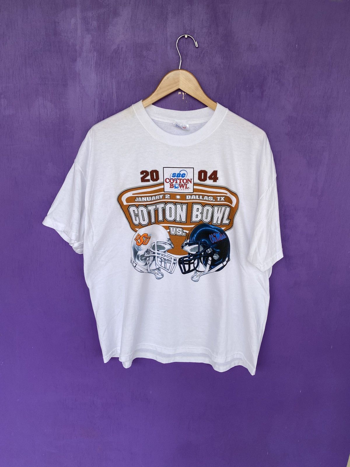 Other Vintage 2004 Cotton bowl OSU vs Ole miss t-shirt Size US XL / EU 56 / 4 - 1 Thumbnail