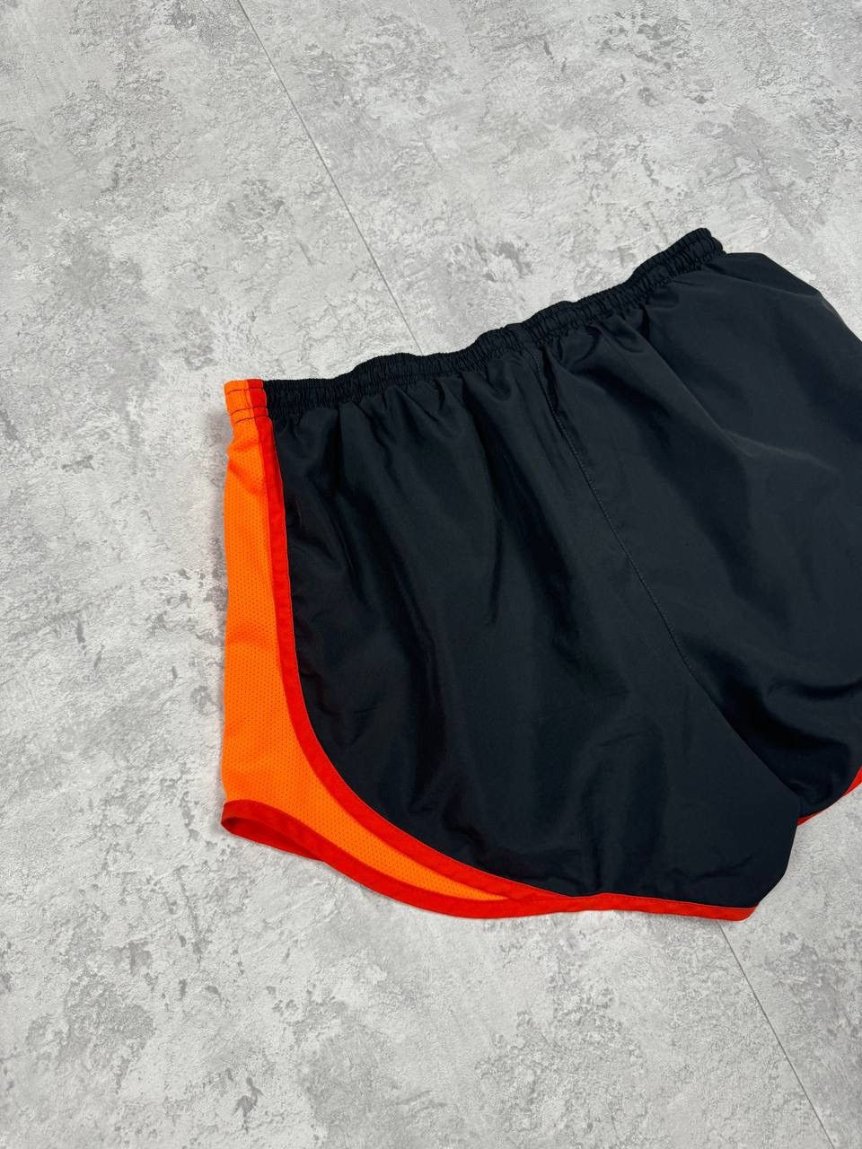 Nike Vintage Nike Running Shorts Size S Size US 30 / EU 46 - 5 Thumbnail