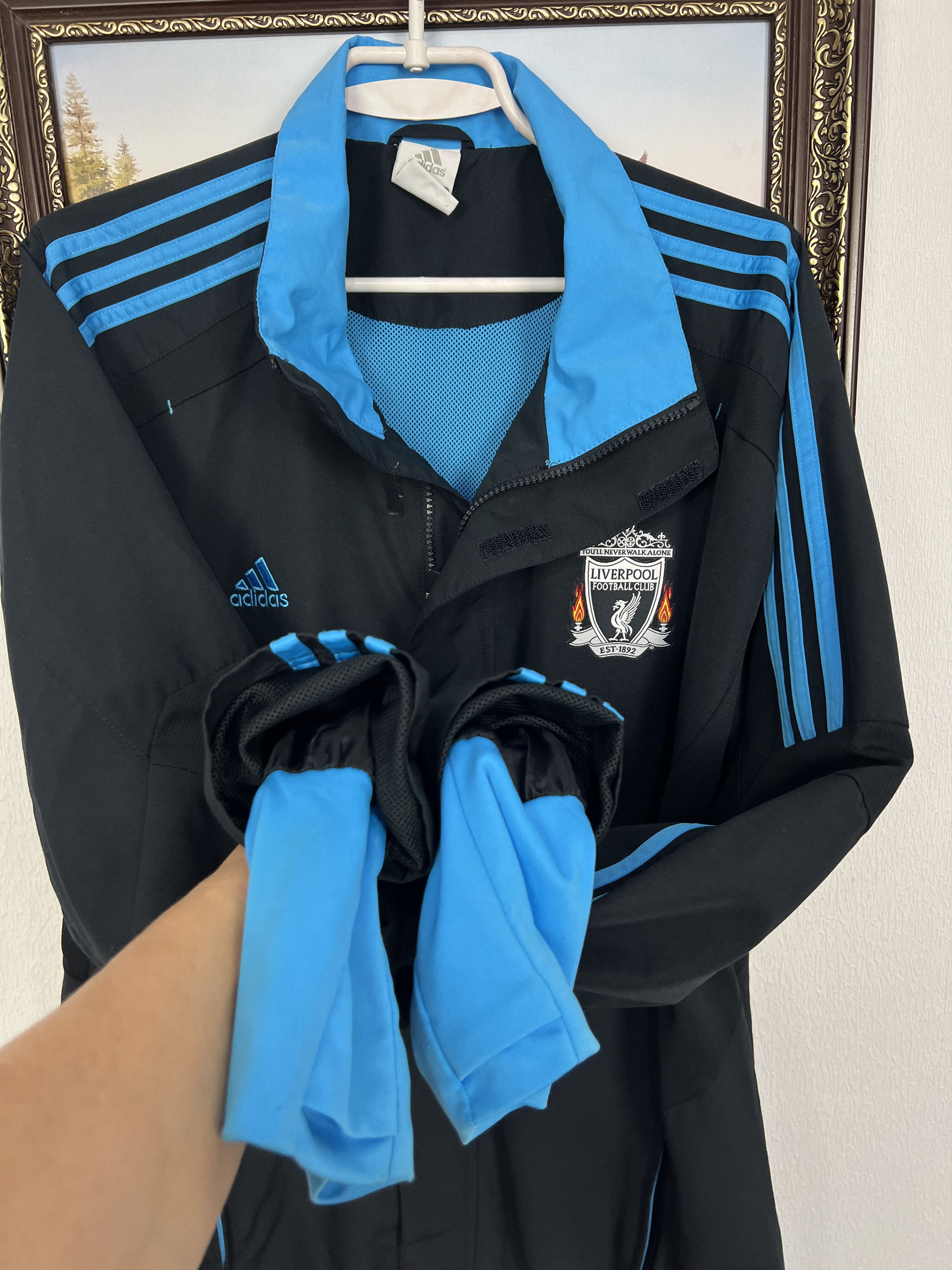 Adidas Vintage Adidas Liverpool Football Train Jacket Soccer Size US L / EU 52-54 / 3 - 8 Thumbnail