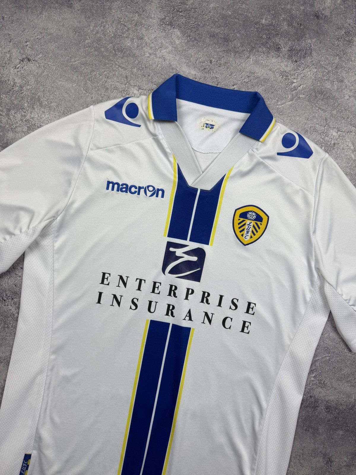 Macron Leeds United FC Macron Home Football Shirt Soccer Jersey Size US L / EU 52-54 / 3 - 7 Thumbnail