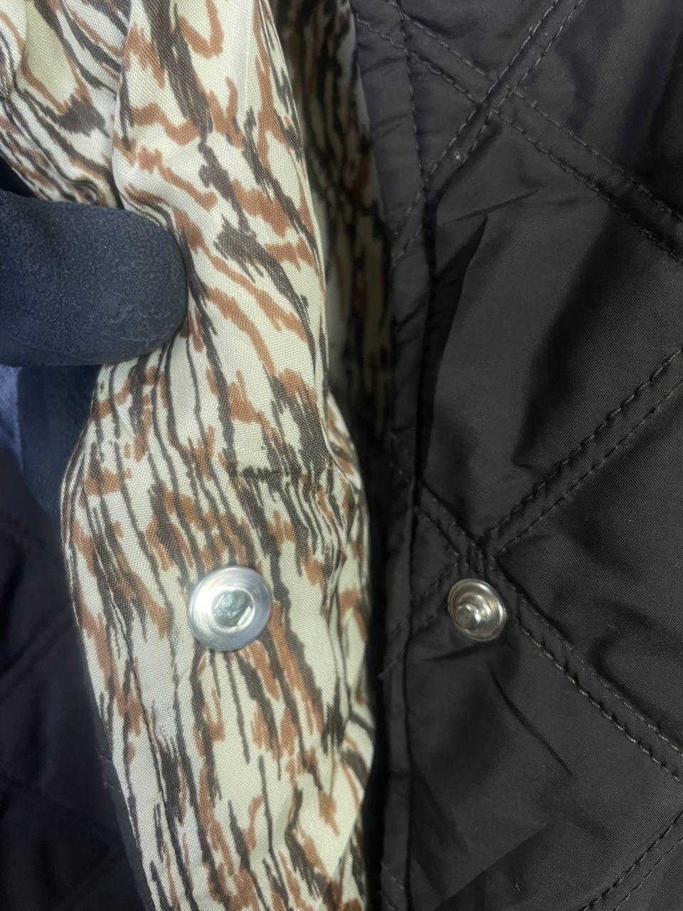 Salvatore Ferragamo Vintage Salvatore Ferragamo Quilted Jacket Size US M / EU 48-50 / 2 - 7 Thumbnail