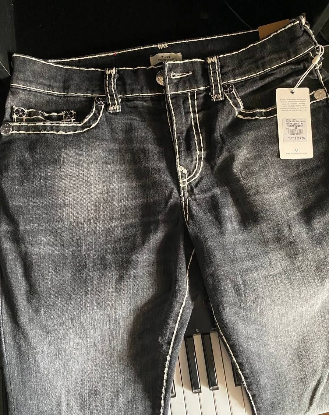 True Religion True Religion Ricky TR Embroidery Super T Straight Jean Size US 33 - 7 Thumbnail