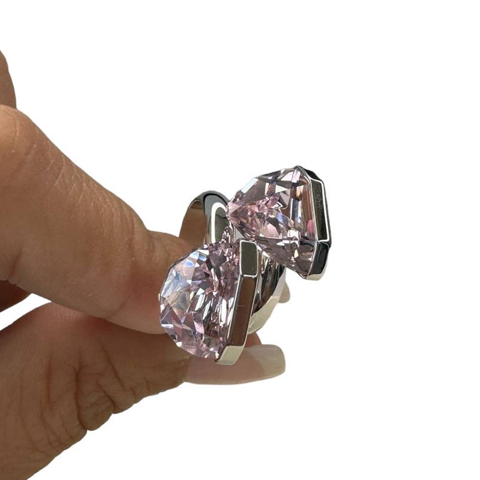 Swarovski Swarovski Lucent ring Magnetic, Pink 4 3/4 USA Size ONE SIZE - 3 Thumbnail