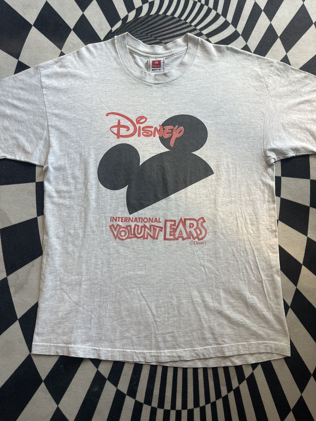 Disney Vintage Disney International VOLOUNT EARS 90’s Tshirt Size US XL / EU 56 / 4 - 4 Thumbnail