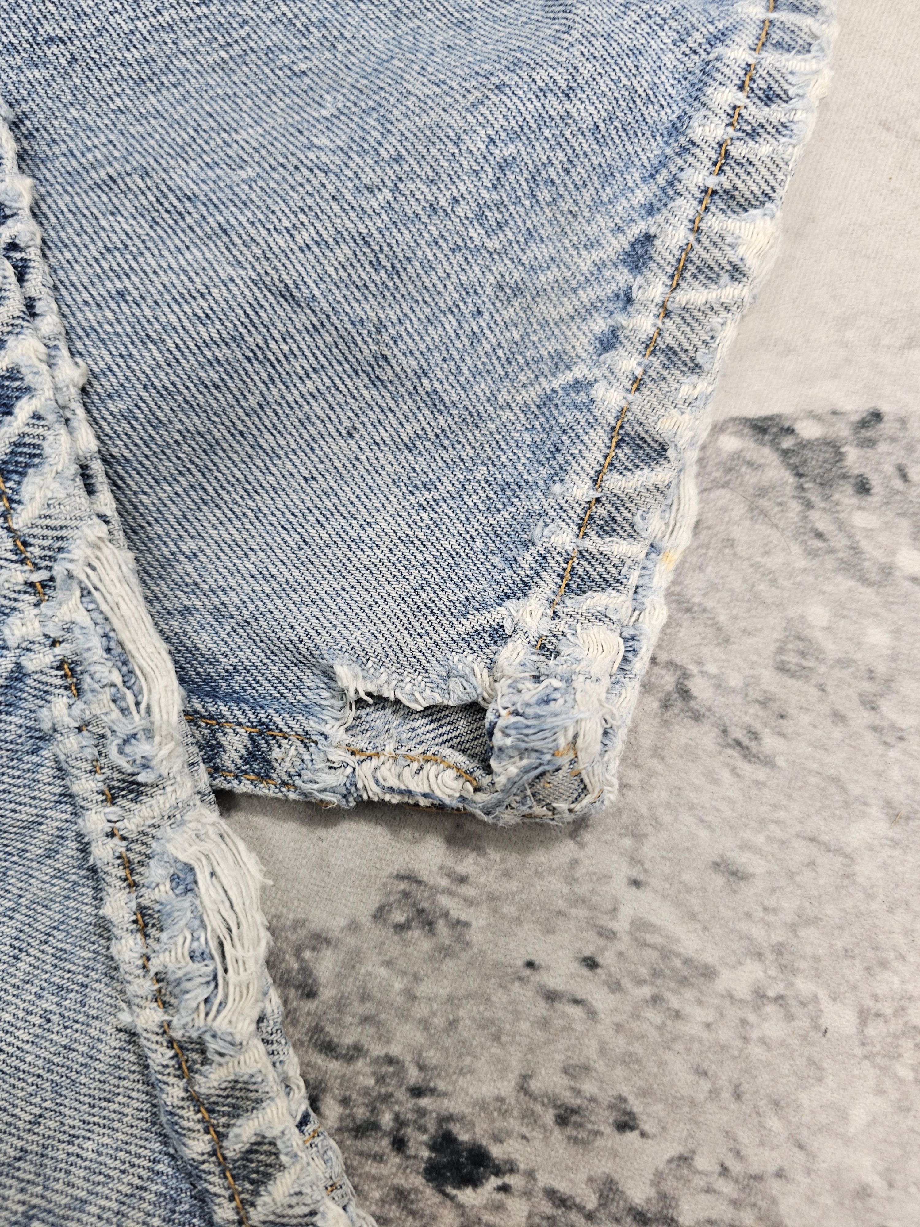 Levi's Vintage Clothing Vtg 90's LEVIS 505 Ripped Faded Jeans Made In USA L0551 Size US 38 / EU 54 - 7 Thumbnail