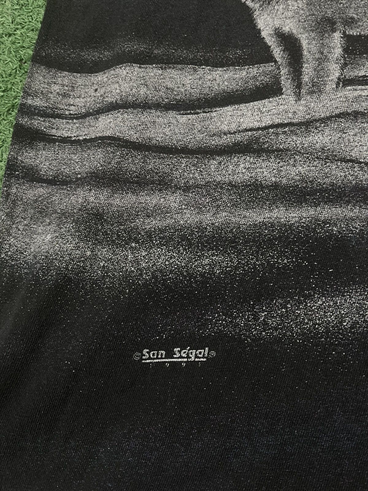 Vintage Vintage 1991 Wolf Print Made in USA Tee Size US XL / EU 56 / 4 - 4 Thumbnail
