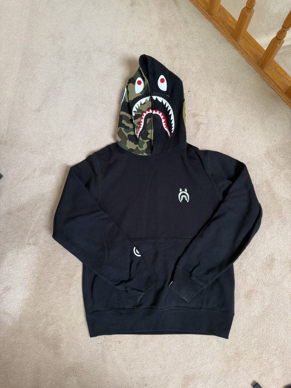 Bape Bape 1st Camo Shark Pullover Hoodie Size L Size US L / EU 52-54 / 3 - 1 Thumbnail
