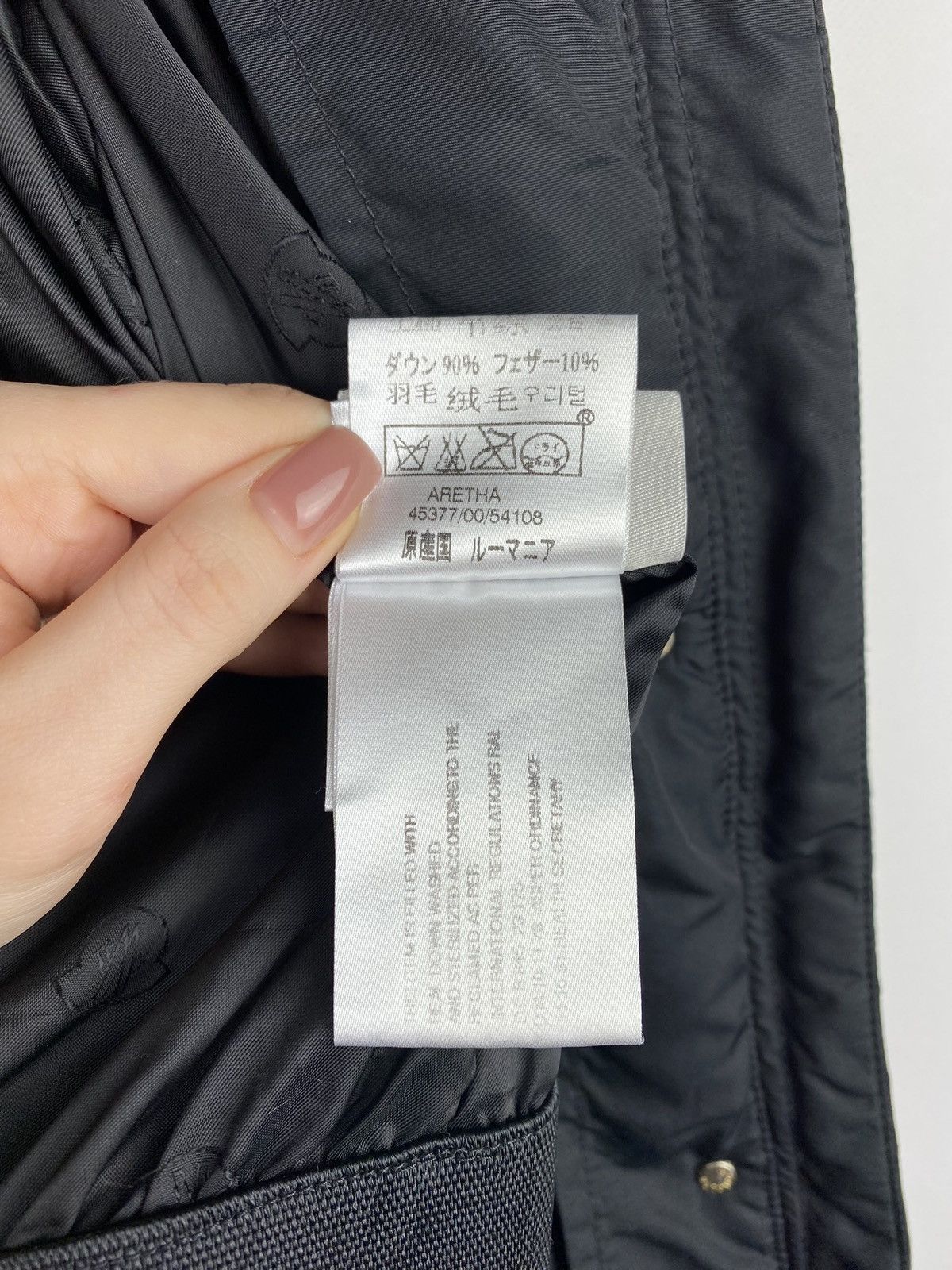 Moncler Moncler Aretha ladies hooded belted down jacket Size L / US 10 / IT 46 - 19 Thumbnail