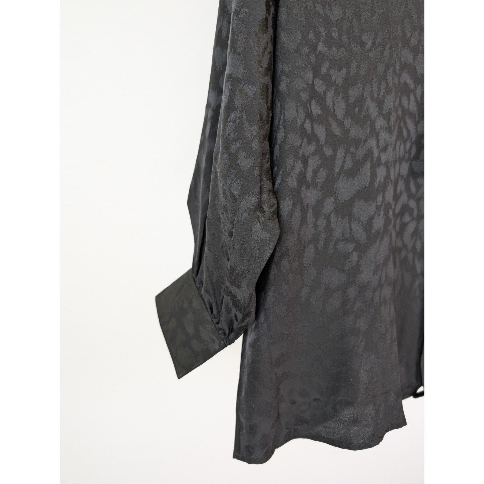 Saint Laurent Paris o1rshd1 Chemise Blouse Boxy Leopard Eclatant Shirt in Black Size US XS / EU 42 / 0 - 5 Thumbnail