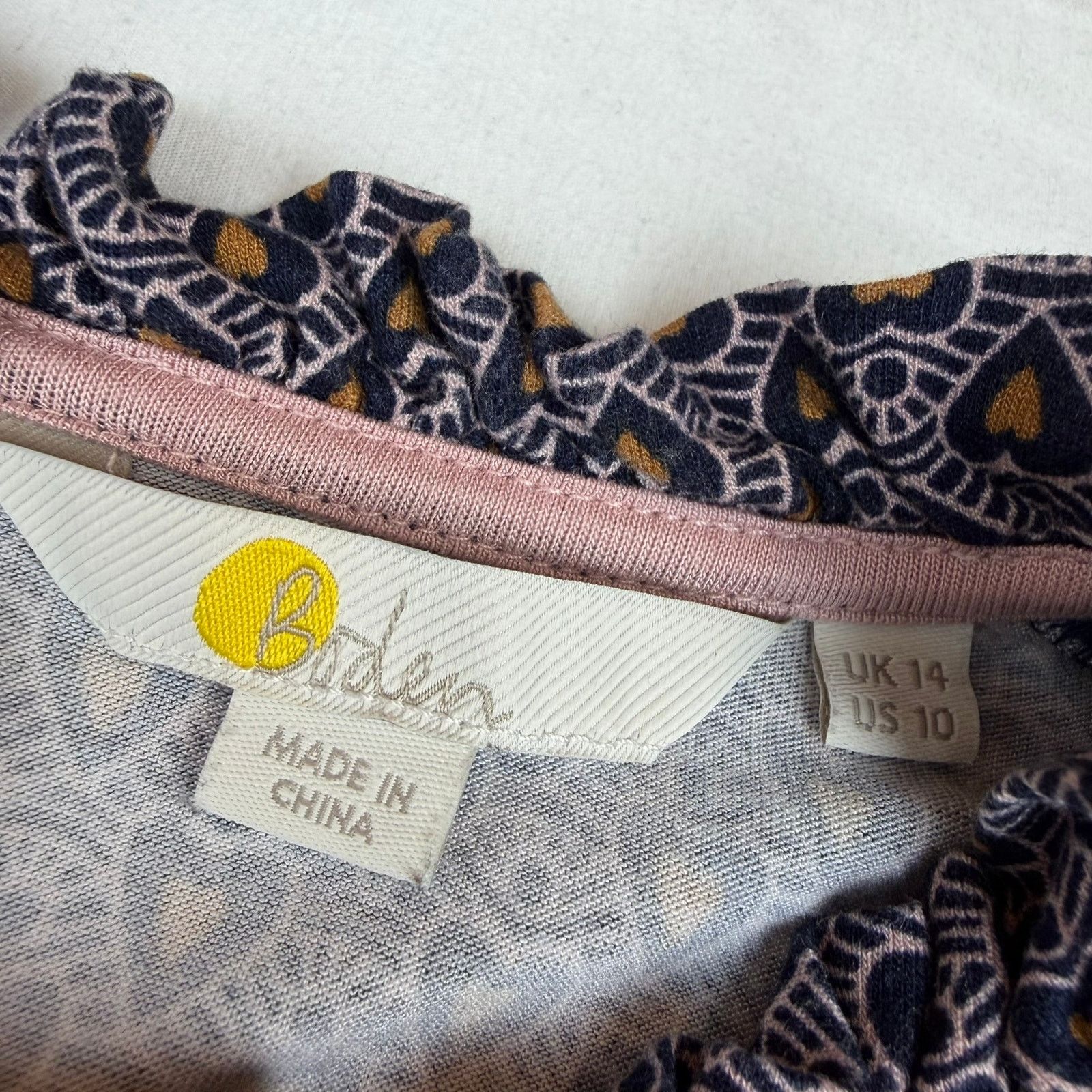 Boden Boden Smocked Heart Print Blouse US 10 UK 14 Size L / US 10 / IT 46 - 3 Thumbnail