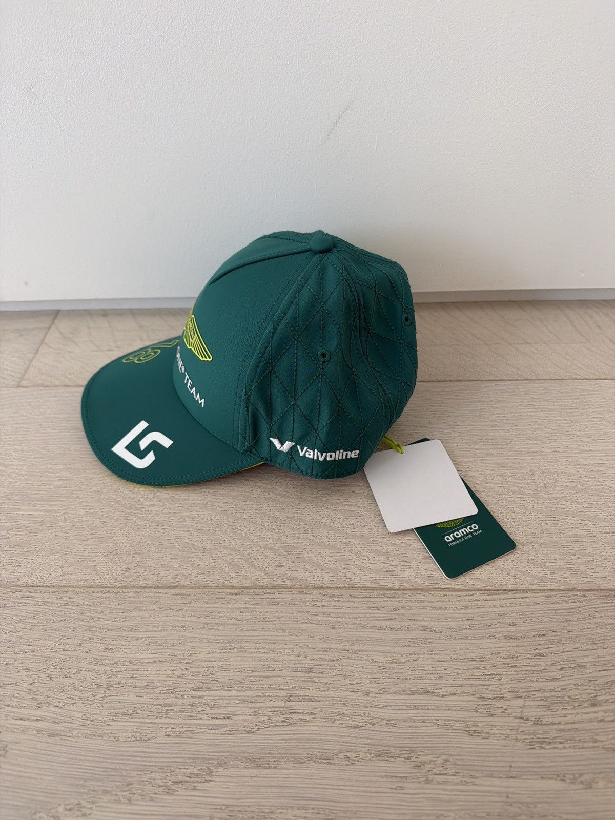 Other Formula One Aston Martin Hat Size ONE SIZE - 1 Thumbnail
