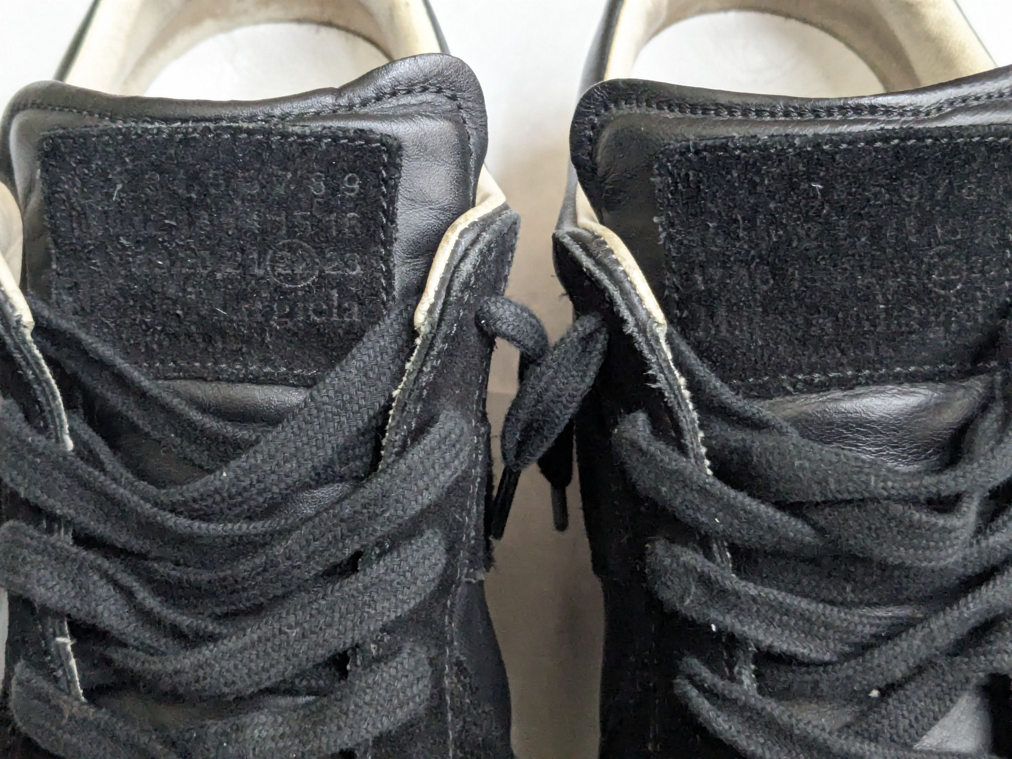 Maison Margiela Maison Margiela Replica Black Leather Sneakers 8 41 Size US 8 / EU 41 - 2 Thumbnail