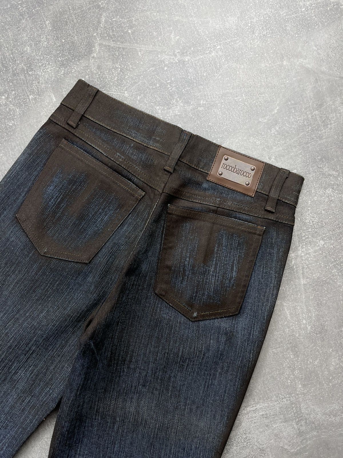 Other Vintage Roccobarocco Metallic-Coated Blue/Brown Flared Jeans Size 28" / US 6 / IT 42 - 6 Thumbnail