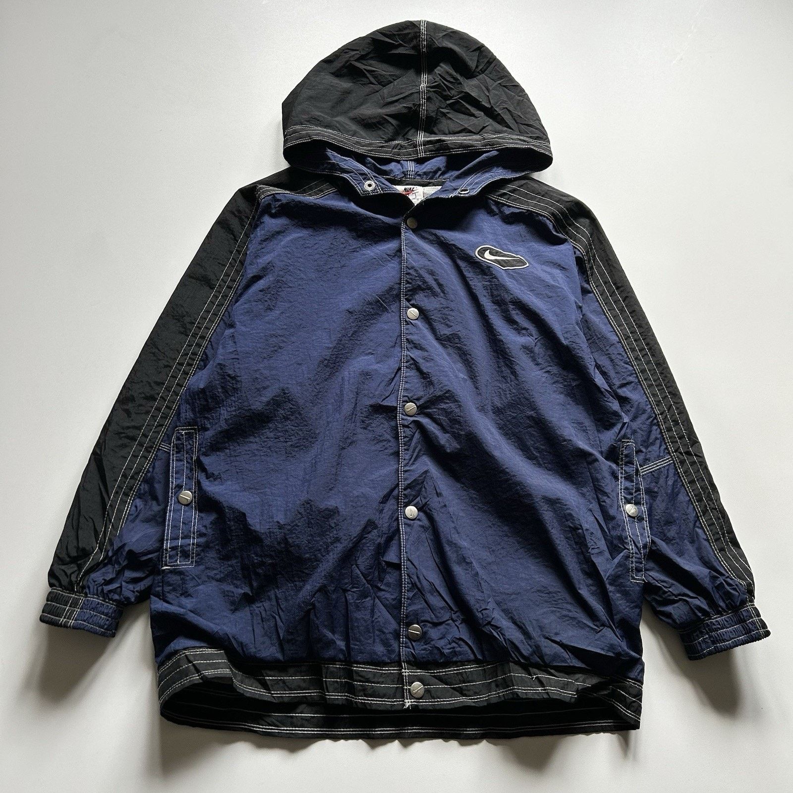 Nike Vintage 90s Nike Jacket Size Small Hooded Windbreaker Rare Size US S / EU 44-46 / 1 - 1 Thumbnail