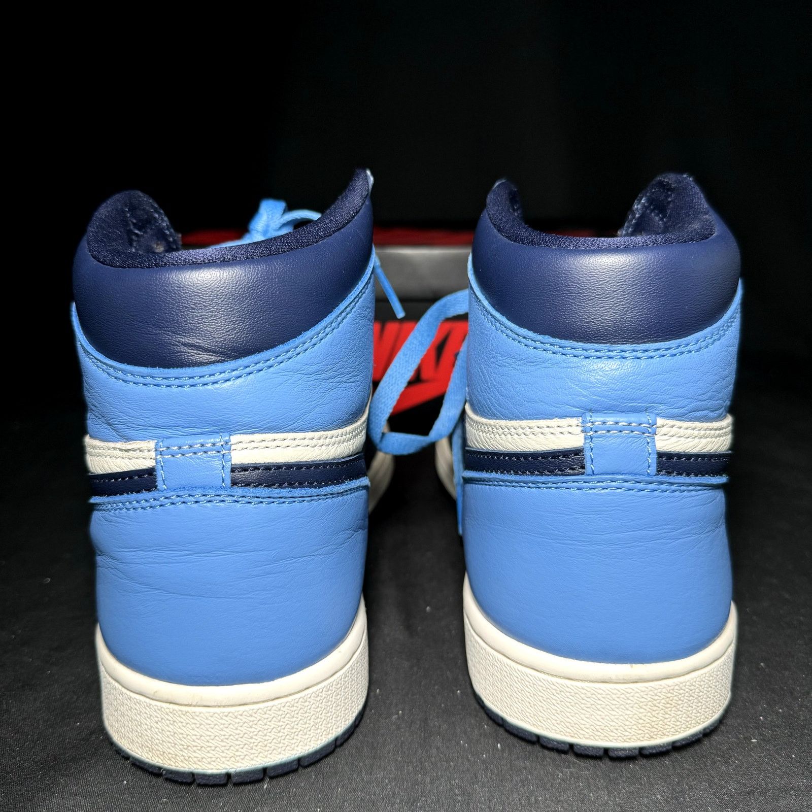 Jordan Brand × Nike Size 9.5 - Nike Air Jordan 1 Retro High OG Obsidian Shoes Size US 9.5 / EU 42-43 - 5 Thumbnail