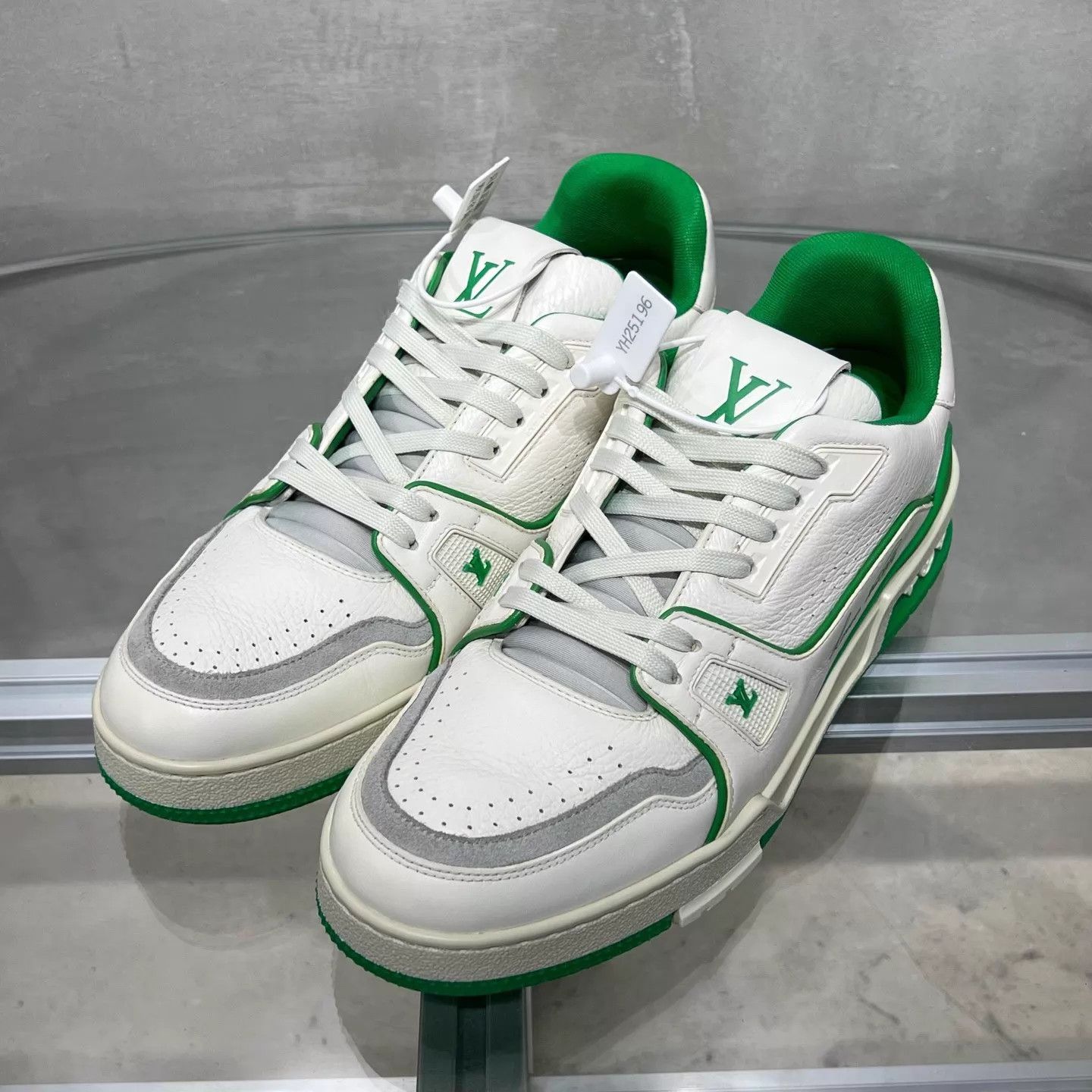 Louis Vuitton LV Trainer Men's White & Green UK7.5/41.5 Size US 8.5 / EU 41-42 - 2 Thumbnail