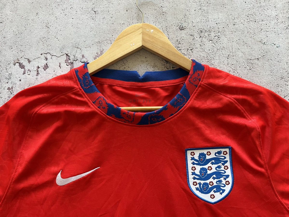 Nike ENGLAND 2020 2021 TRAINING FOOTBALL SHIRT SOCCER JERSEY NIKE Size US XL / EU 56 / 4 - 3 Thumbnail