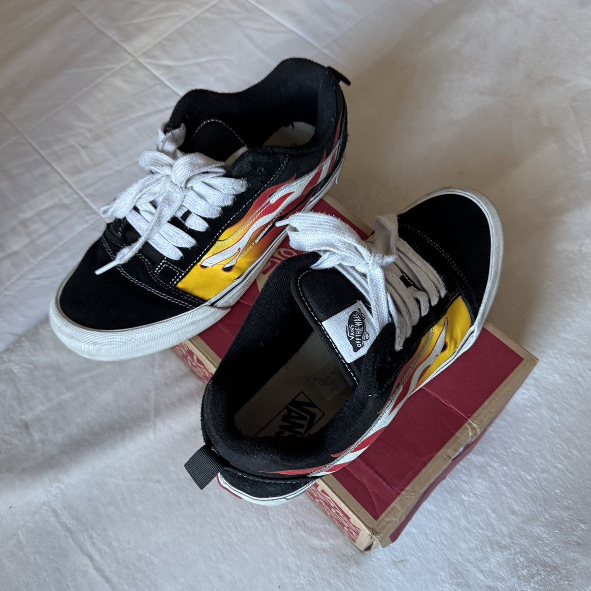 Vans Vans Classic Fire Low-Top Shoes Size US 11 / EU 44 - 4 Thumbnail