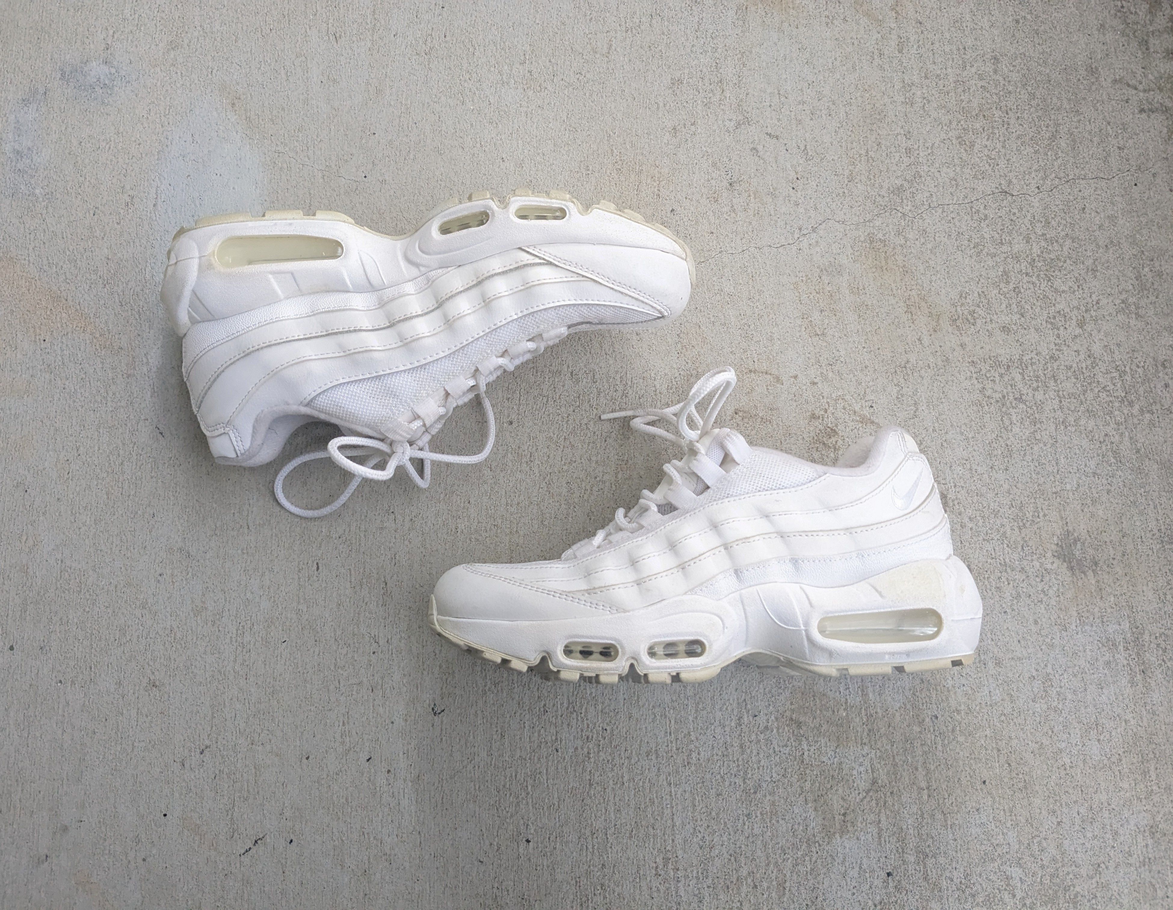 Nike Nike Air Max 95 Recraft GS ‘Triple White’ 7Y CJ3906-100 Size US 7 / EU 40 - 1 Thumbnail