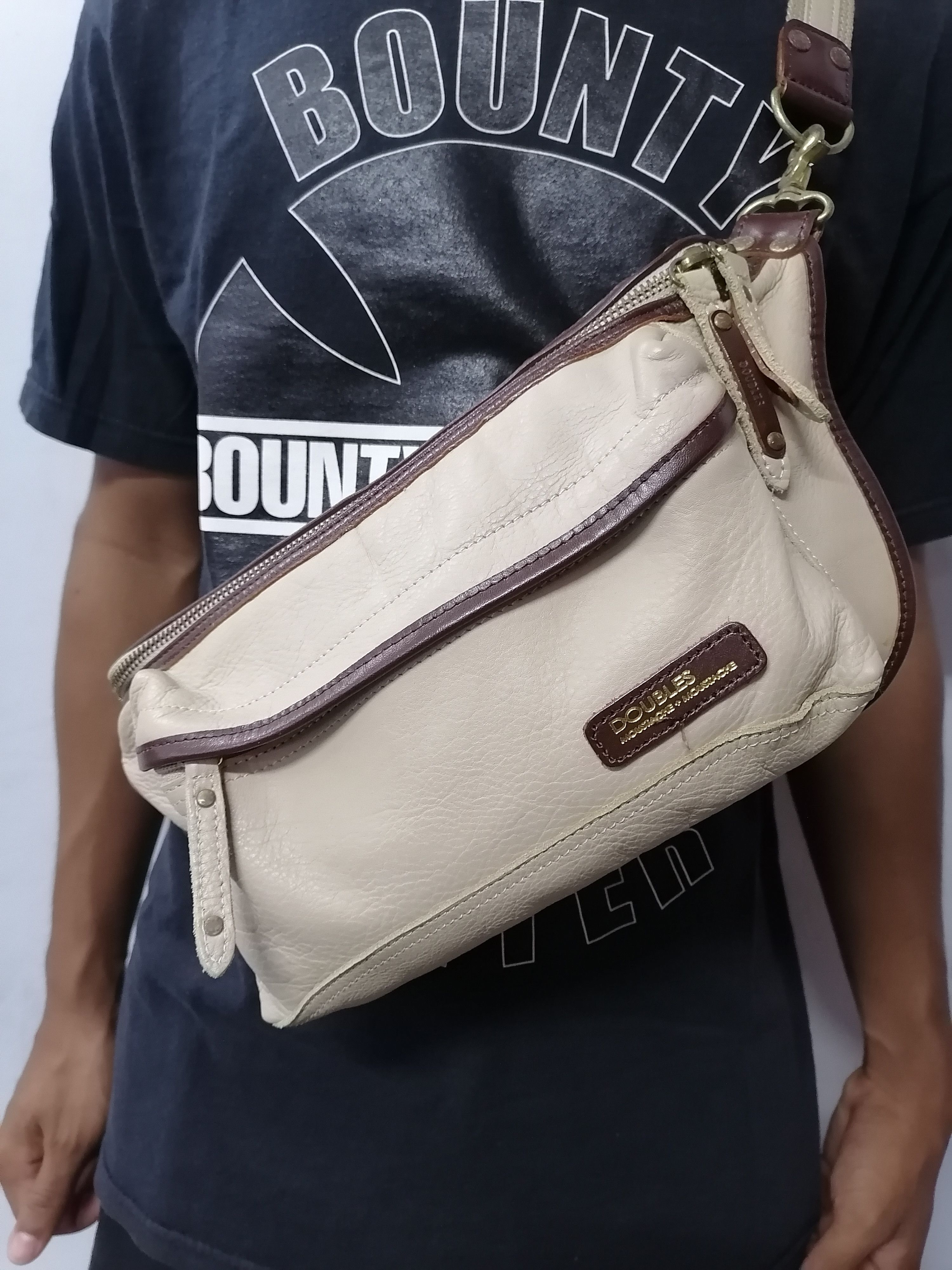Genuine Leather × Japanese Brand Doubles Moustache+Moustache Japan Leather Crossbody Bag Size ONE SIZE - 2 Thumbnail