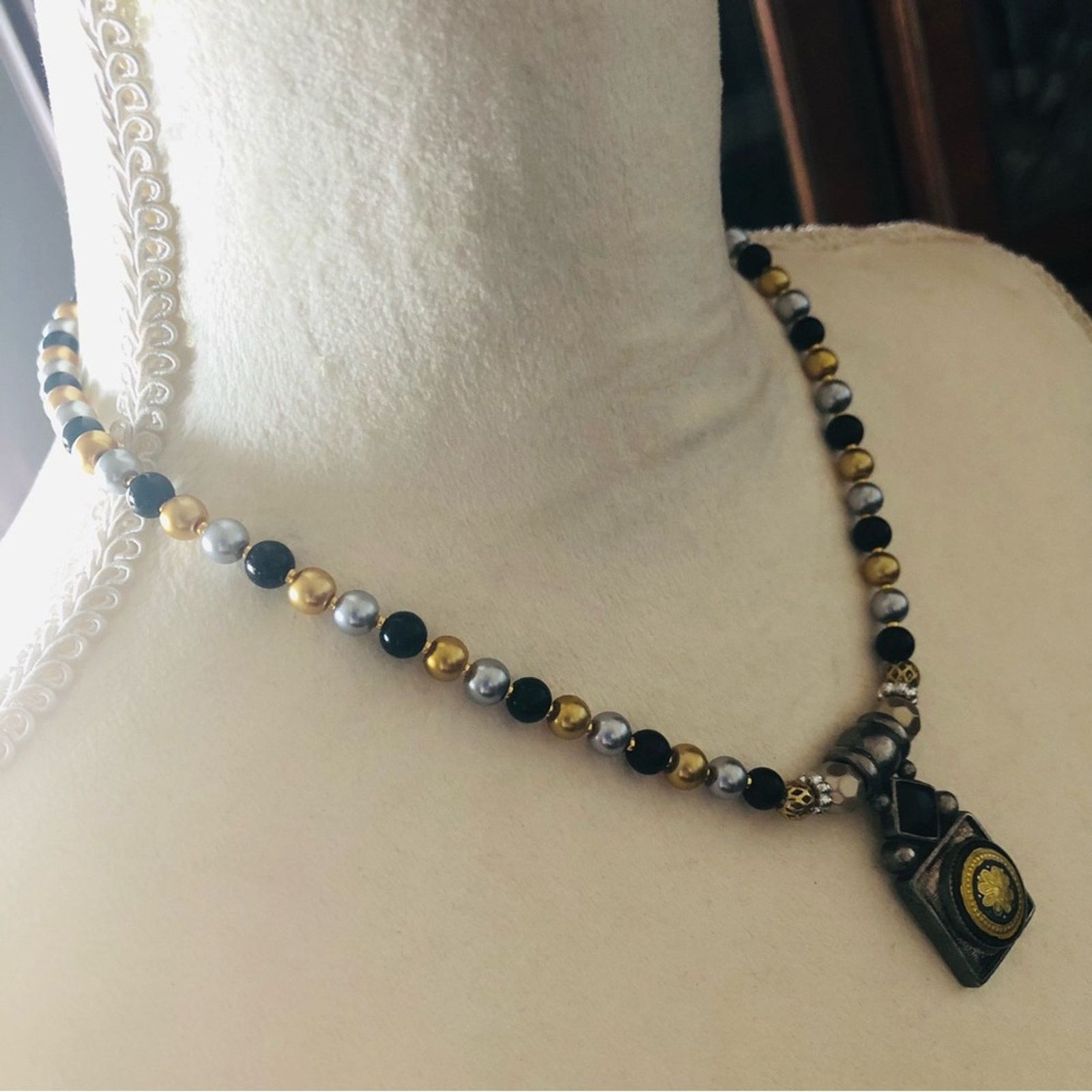 Handmade Handcrafted repurpose black chalcedony Pearl necklace Size ONE SIZE - 3 Thumbnail