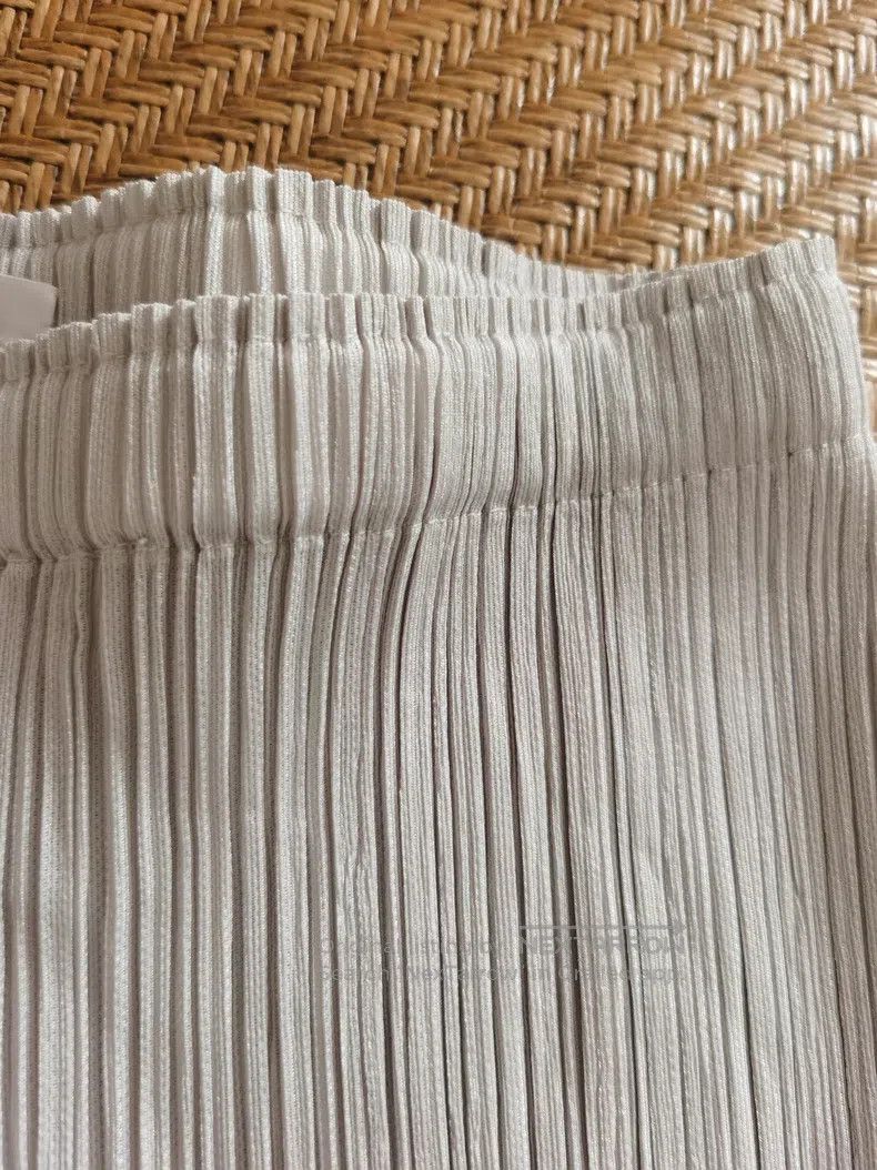 Issey Miyake Issey Miyake size:3 Light Beige Pleated Pants Size 31" - 2 Thumbnail