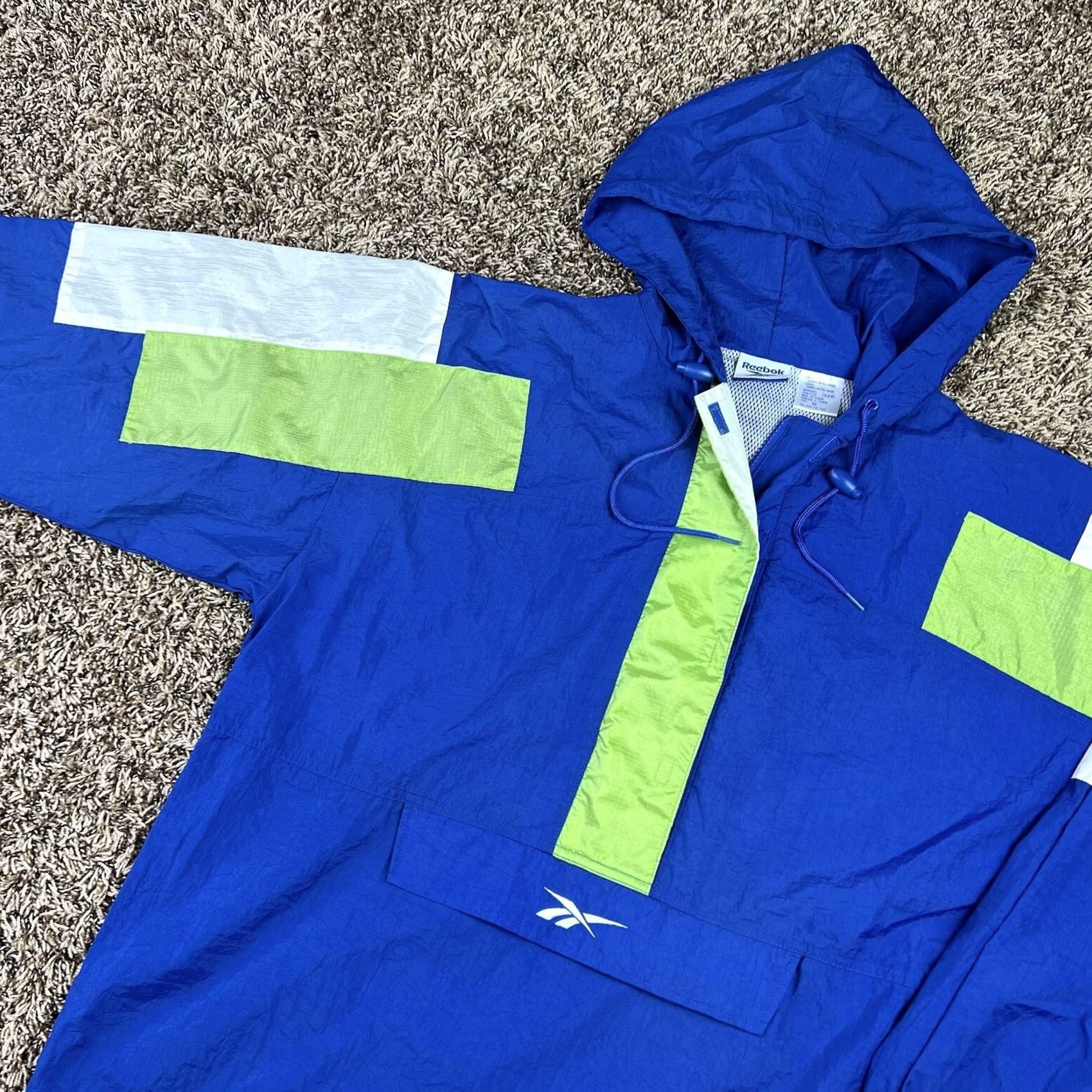 Reebok VINTAGE Reebok Embroidered Hoodie Track Jacket Windbreaker Jacket Mens M Blue 90s Vintage Windbreaker Lightweight Pockets Hooded Zip Pockets Size US M / EU 48-50 / 2 - 5 Thumbnail