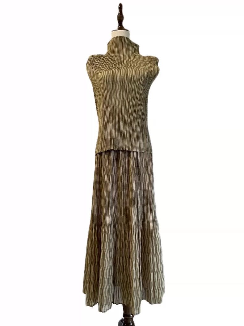 Issey Miyake Issey Miyake size:3 Yellow pleated printed short-sleeved s Size S / US 4 / IT 40 - 2 Thumbnail