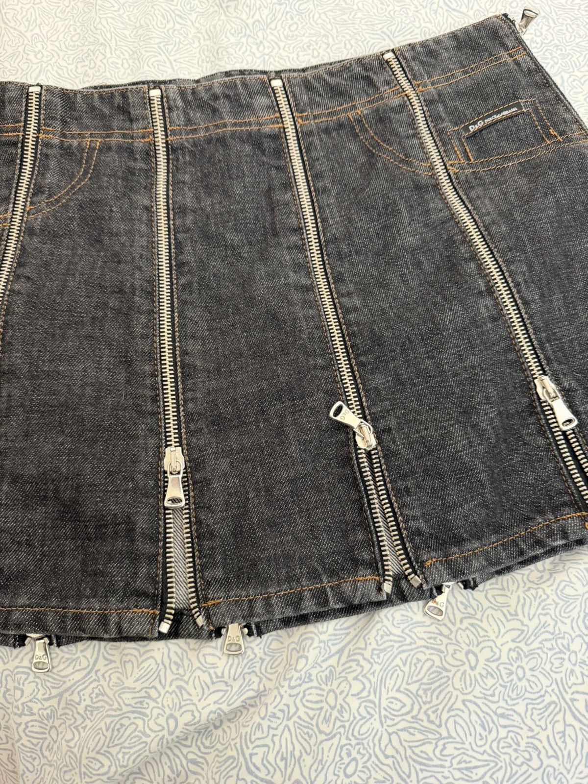 Dolce & Gabbana D&G Black Zipper Denim Mini Skirt Size 30" / US 8 / IT 44 - 7 Thumbnail