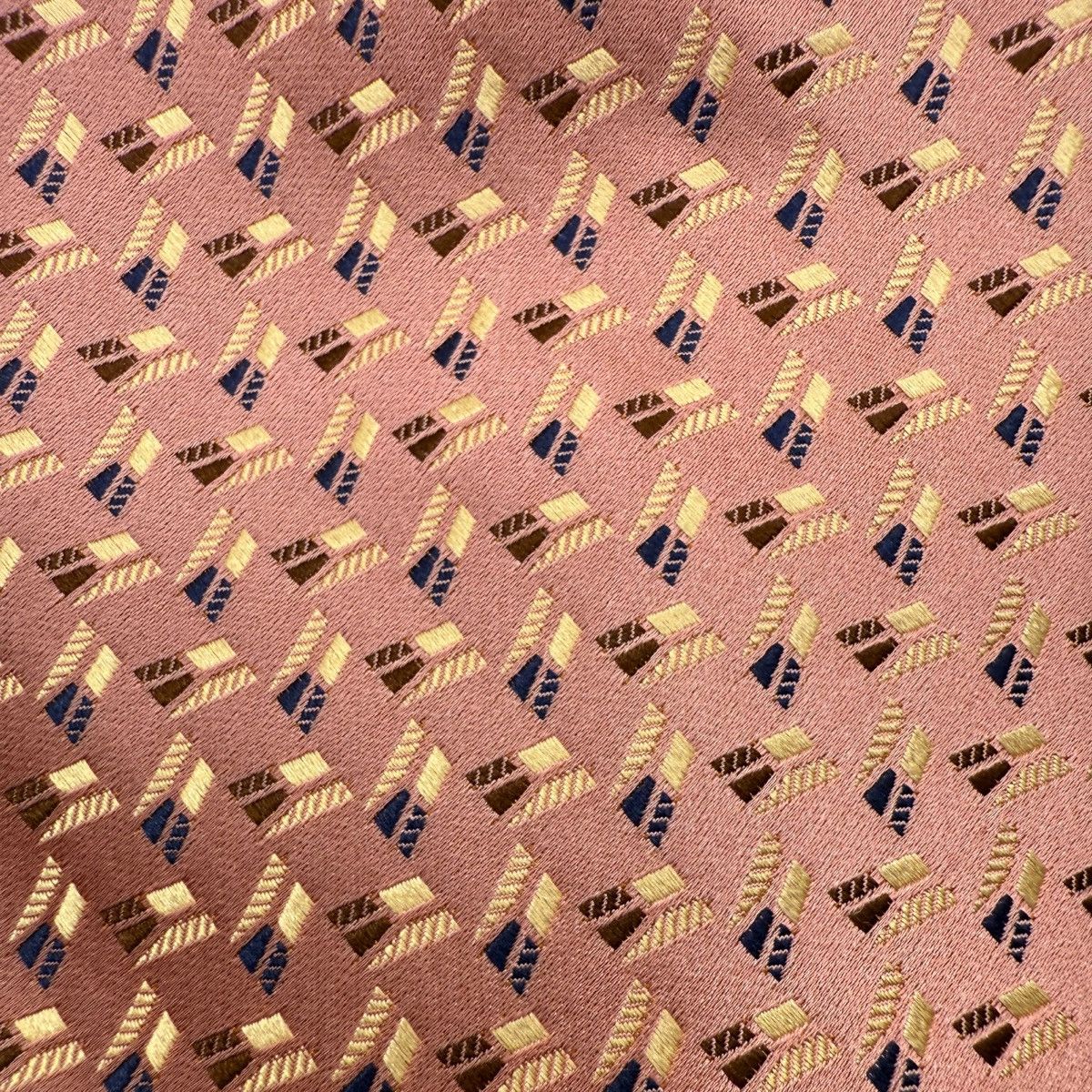 Ermenegildo Zegna Ermenegildo Zegna Silk Tie, Rose, Made in Italy, Like New Size ONE SIZE - 3 Thumbnail