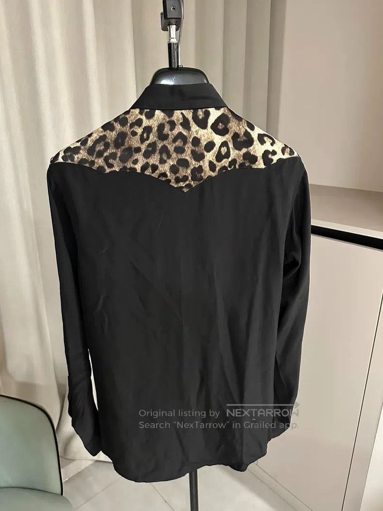 Saint Laurent Paris Saint Laurent Paris size 39 Leopard Print Shirt Size US S / EU 44-46 / 1 - 3 Thumbnail