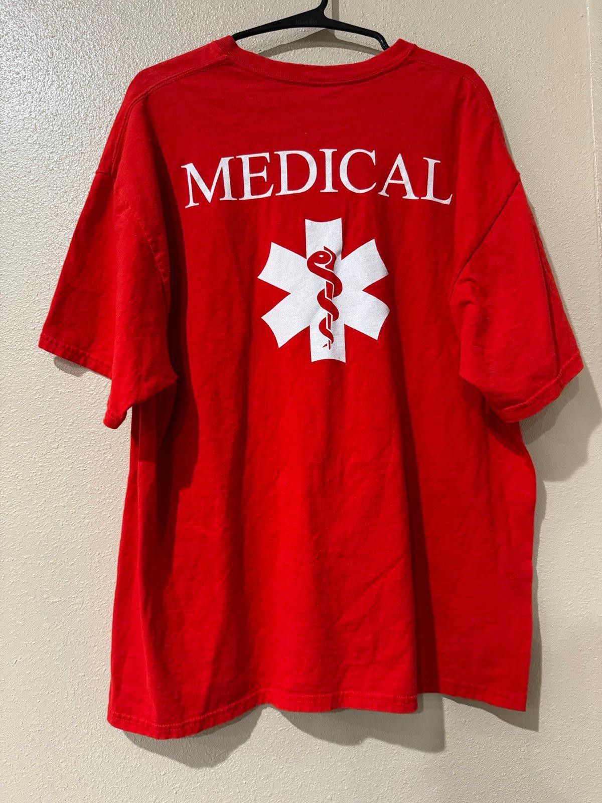Gildan Vintage medical tee Size US XL / EU 56 / 4 - 2 Thumbnail