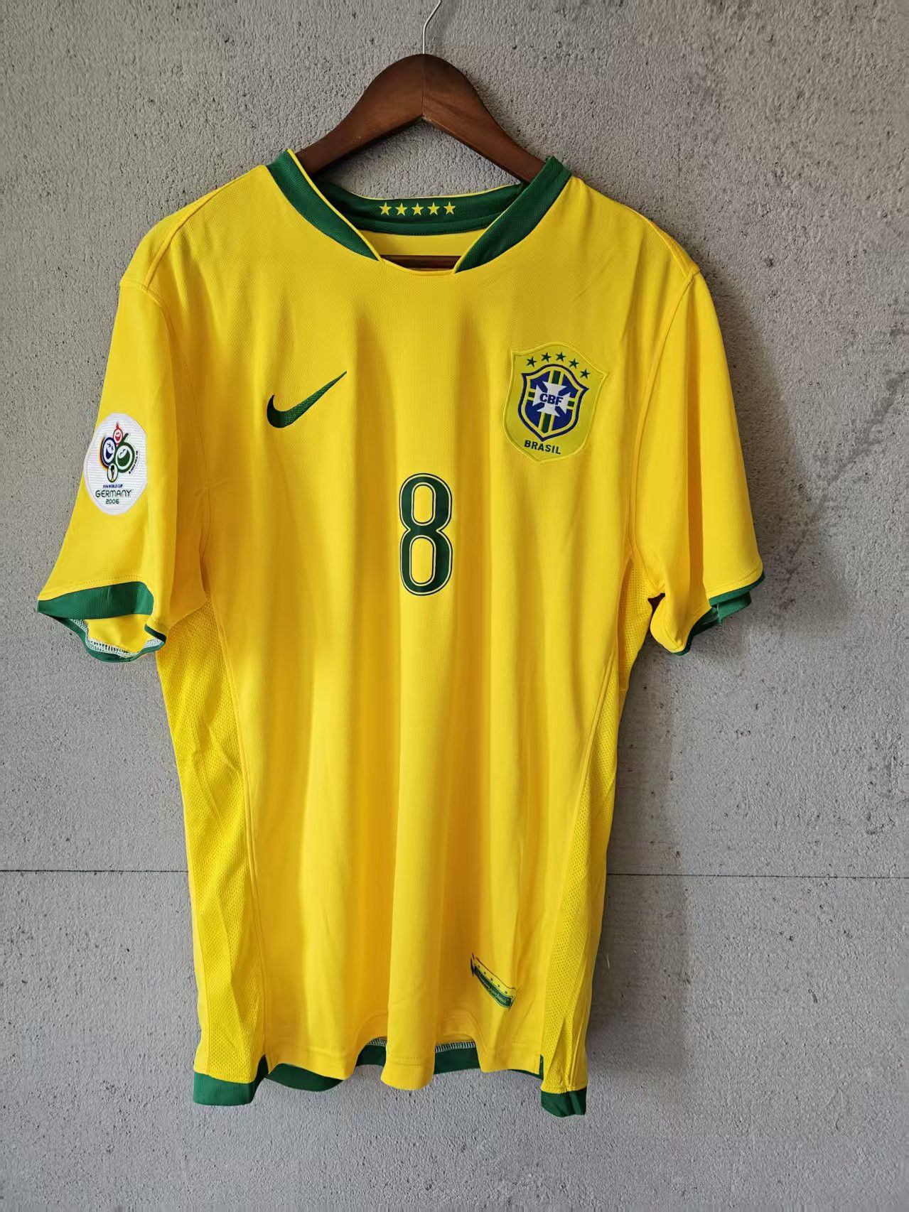 Other 2006 Brazil #8 Kaka Jersey Home Size US L / EU 52-54 / 3 - 1 Thumbnail