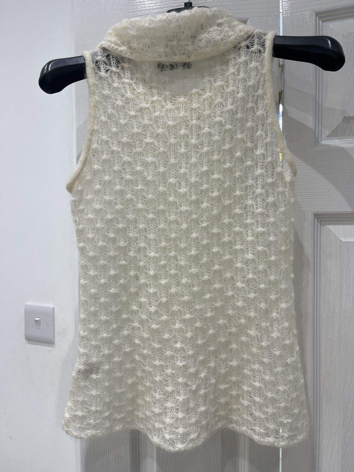 Versace Versace IT 44 (UK 12) Mohair-Blend Open-Knit Sleeveless Top Size M / US 6-8 / IT 42-44 - 4 Thumbnail