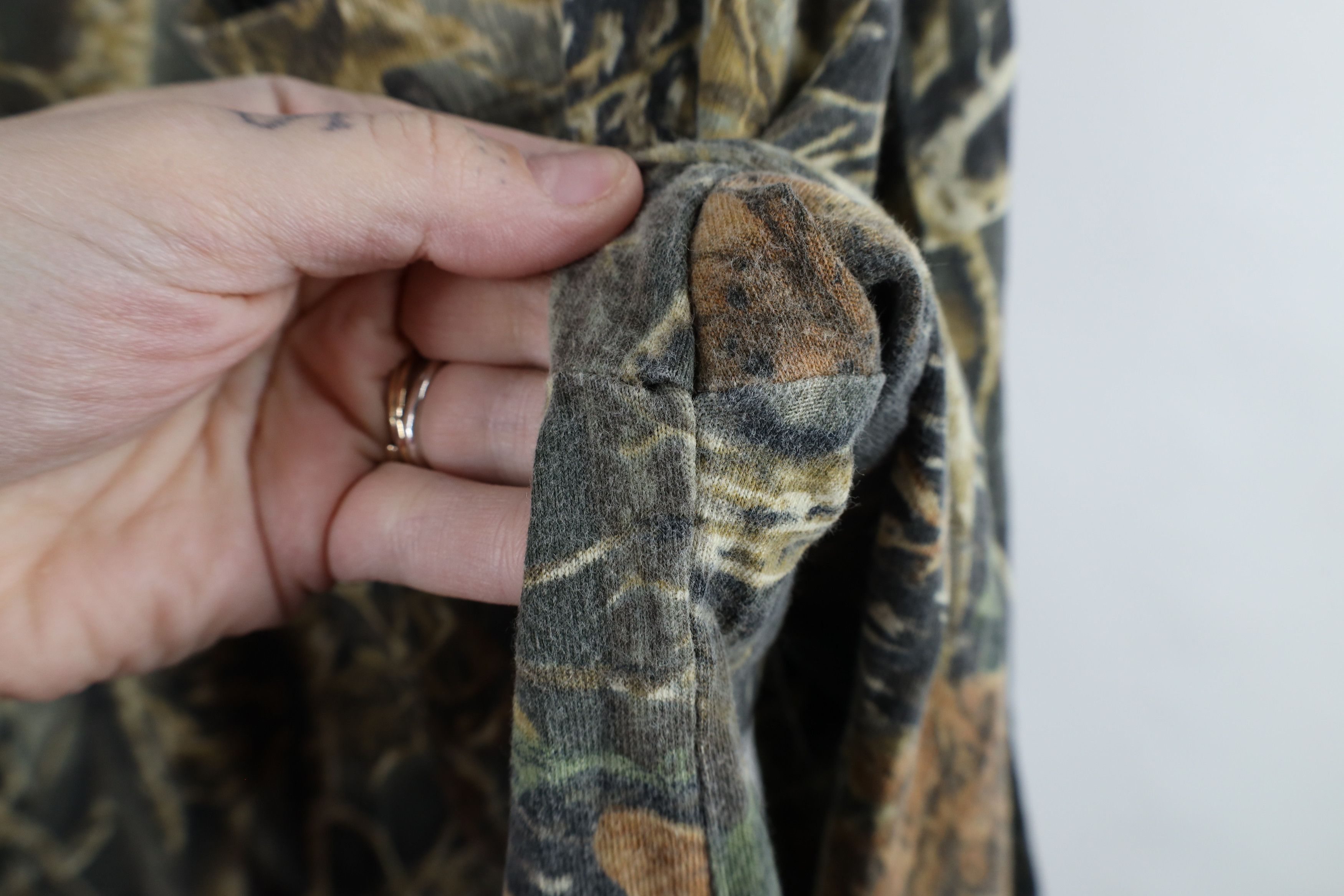 Cabelas × Vintage Vintage Cabelas Camouflage Long Sleeve Henley T-Shirt Cotton Size US XL / EU 56 / 4 - 9 Thumbnail