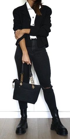 Yves Saint Laurent Authentic Yves Saint Laurent Handbags Black Size ONE SIZE - 23 Thumbnail