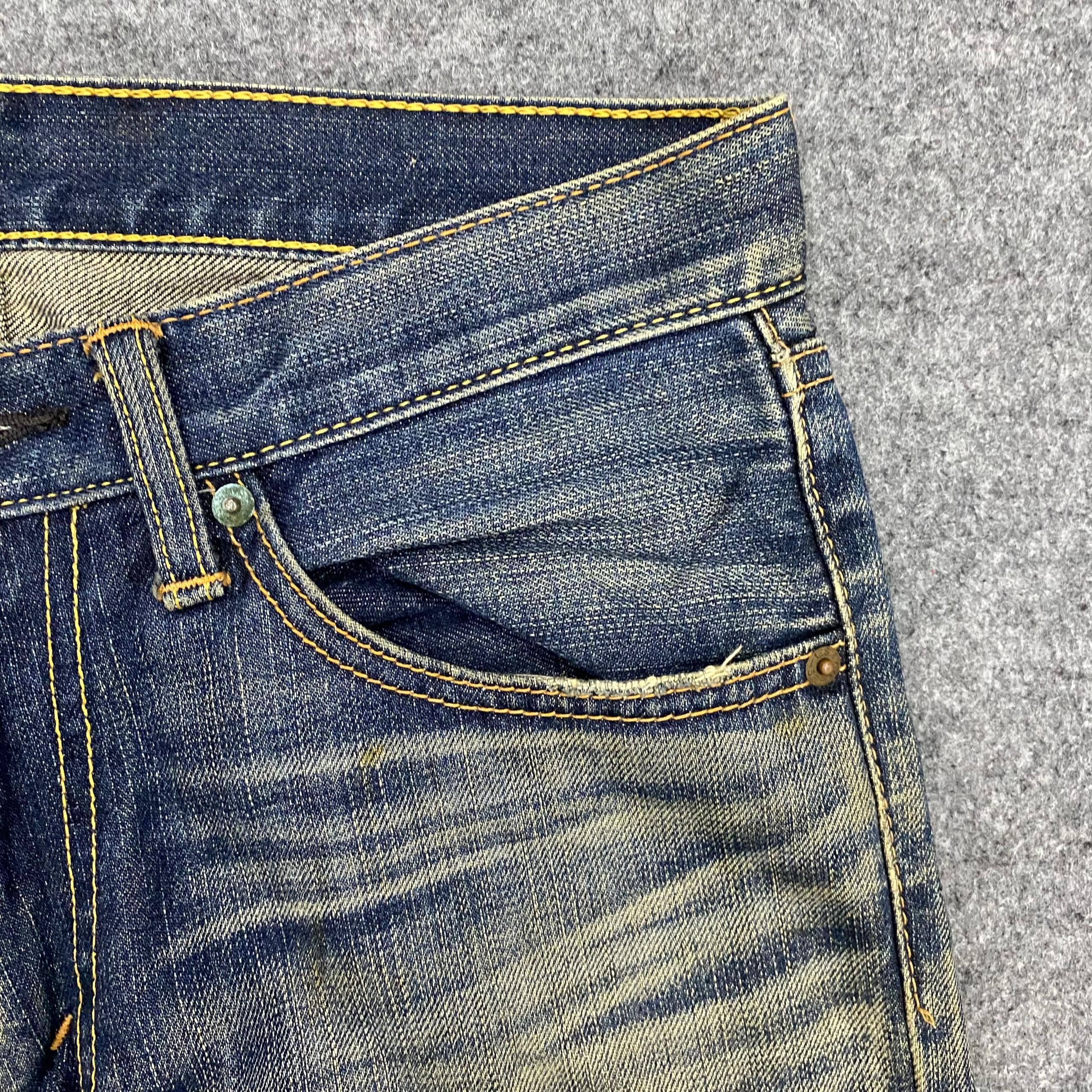 Levi's Vintage Levis 702 Distressed Denim Kurt Cobain Style Size US 30 / EU 46 - 11 Thumbnail