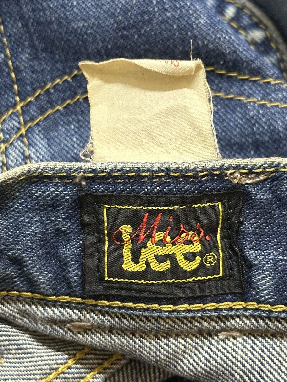 Lee Vintage 90s Lee Riders Faded Wash Distressed Bootcut Jeans Size 26" / US 2 / IT 38 - 9 Thumbnail