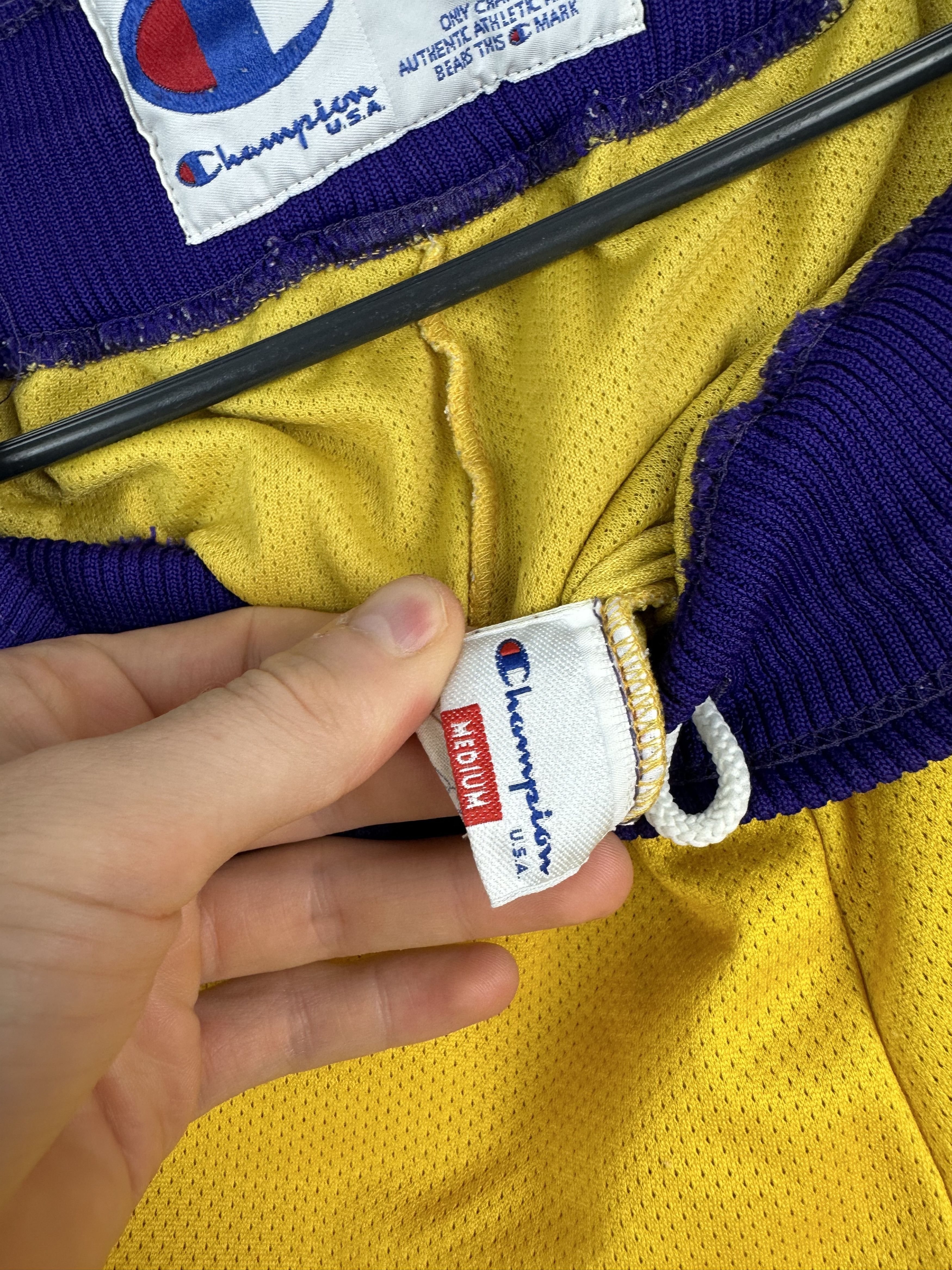 Champion Vintage Champion Lakers Shorts Bryant Era Rare NBA M Size US 32 / EU 48 - 8 Thumbnail